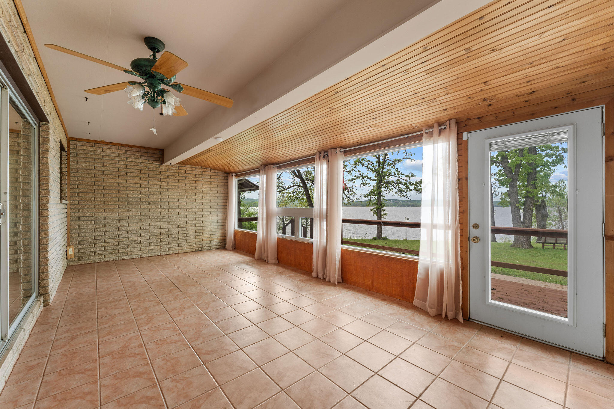 Photo 16 - Residential Lease for sale – 471  Parkside Drive  Hollister, MO
