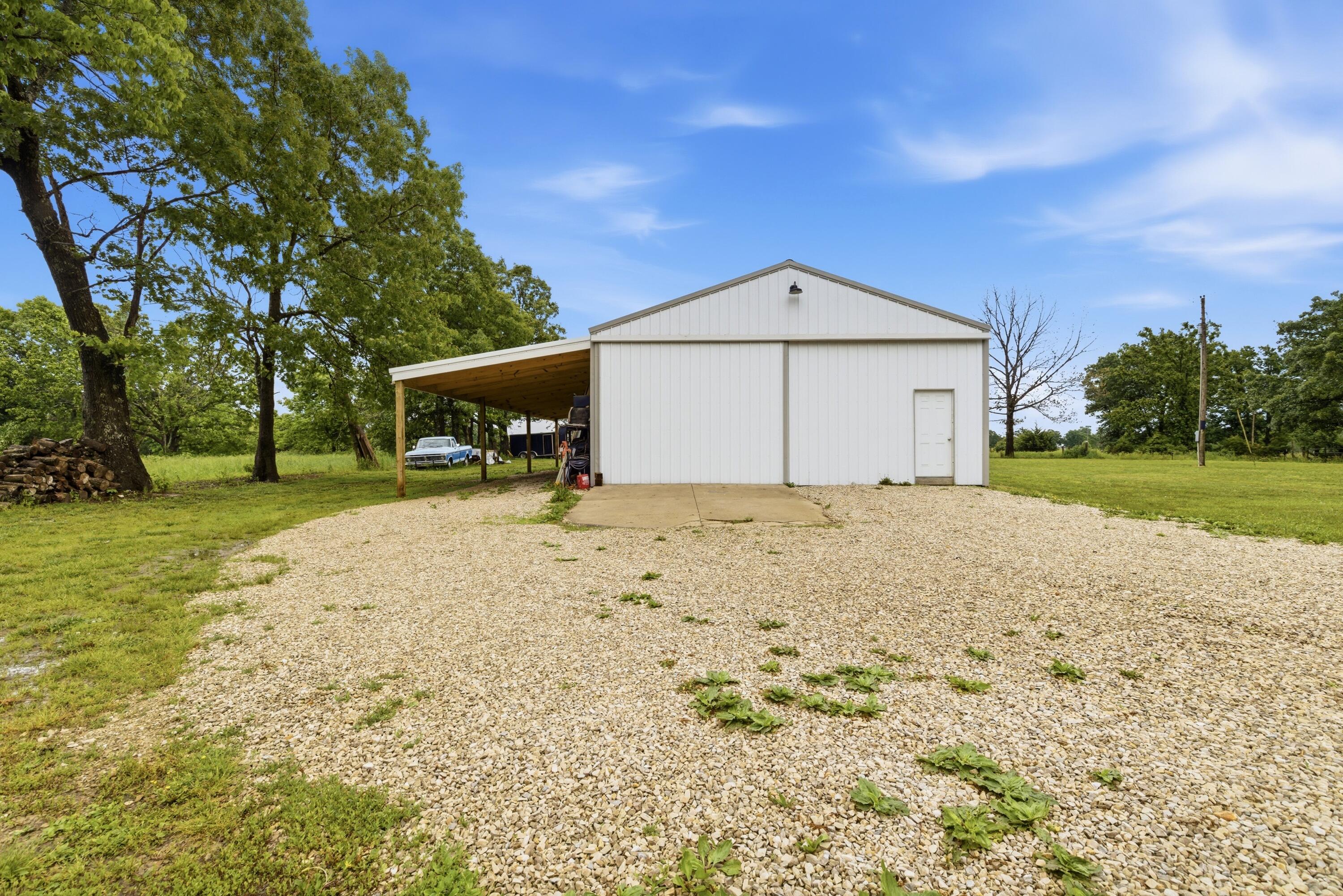 Photo 21 - Residential for sale – 1919  Burnett Road  Seymour, MO