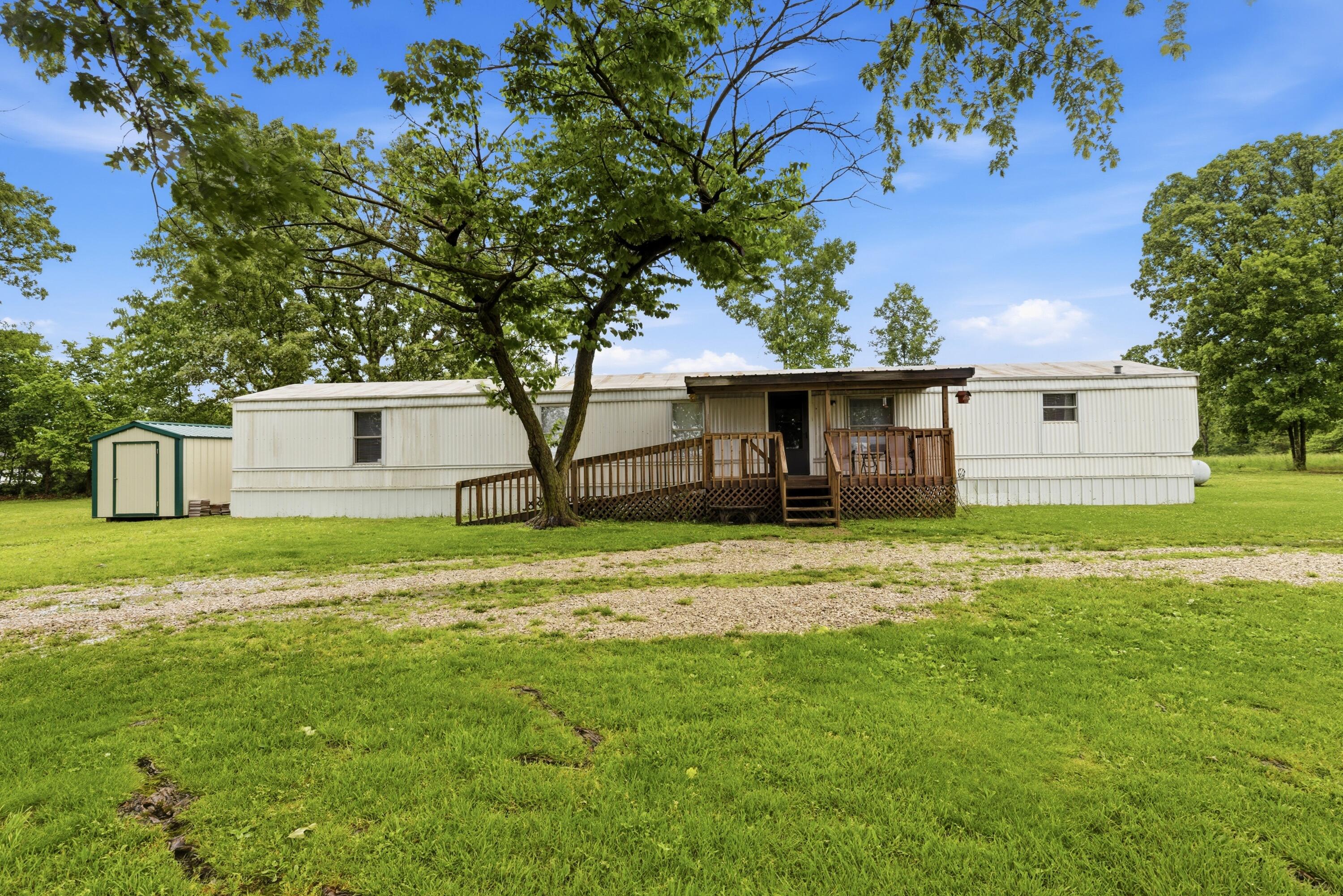 Photo 2 - Residential for sale – 1919  Burnett Road  Seymour, MO