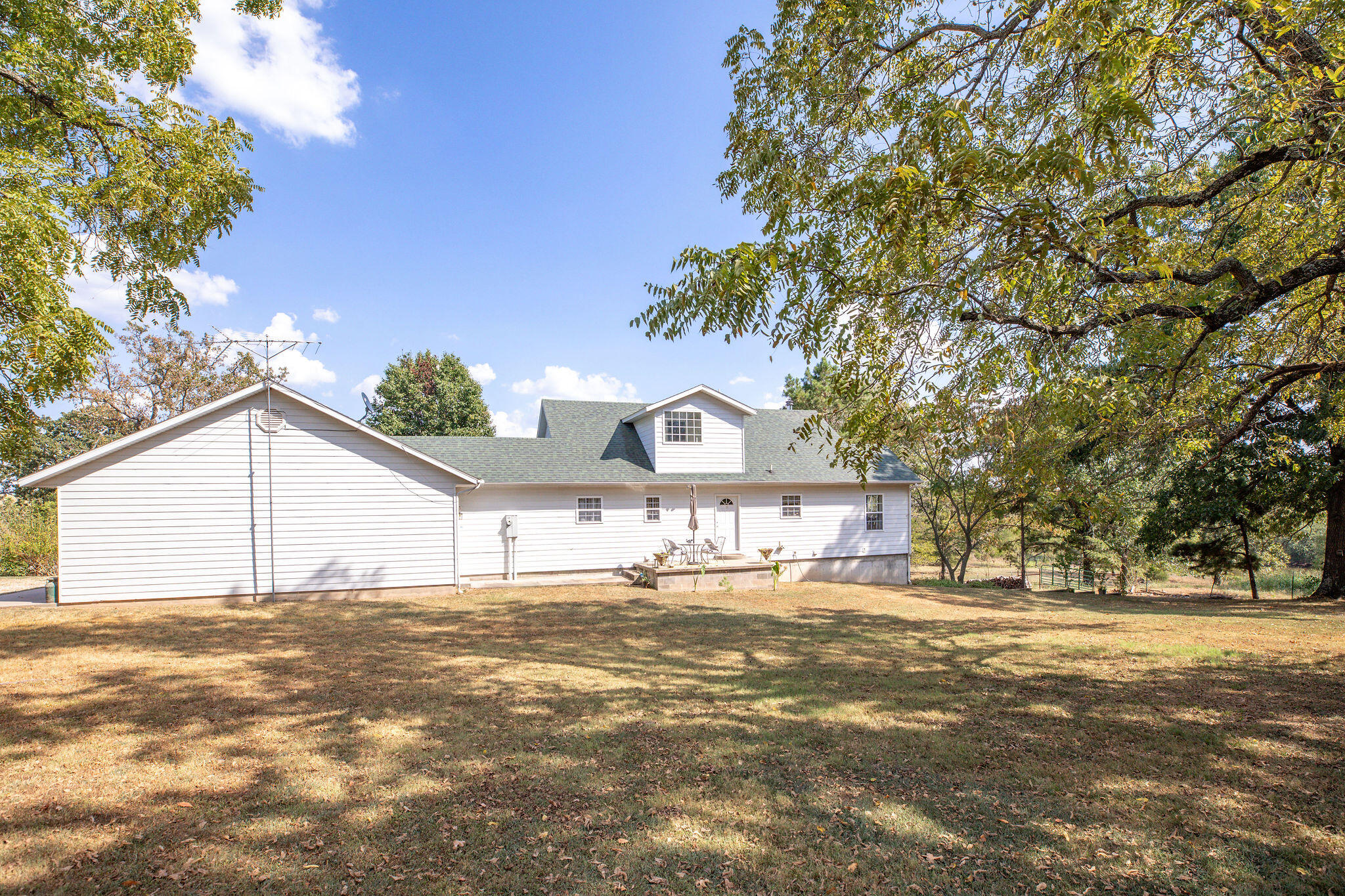 Photo 32 - Residential for sale – 25323  Farm Road 1242   Golden, MO