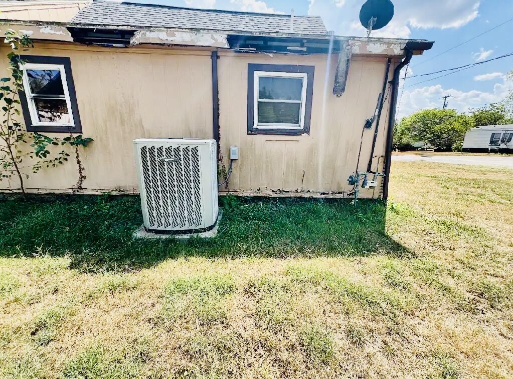 Photo 6 - Residential for sale – 502 N Main Street  Greenfield, MO