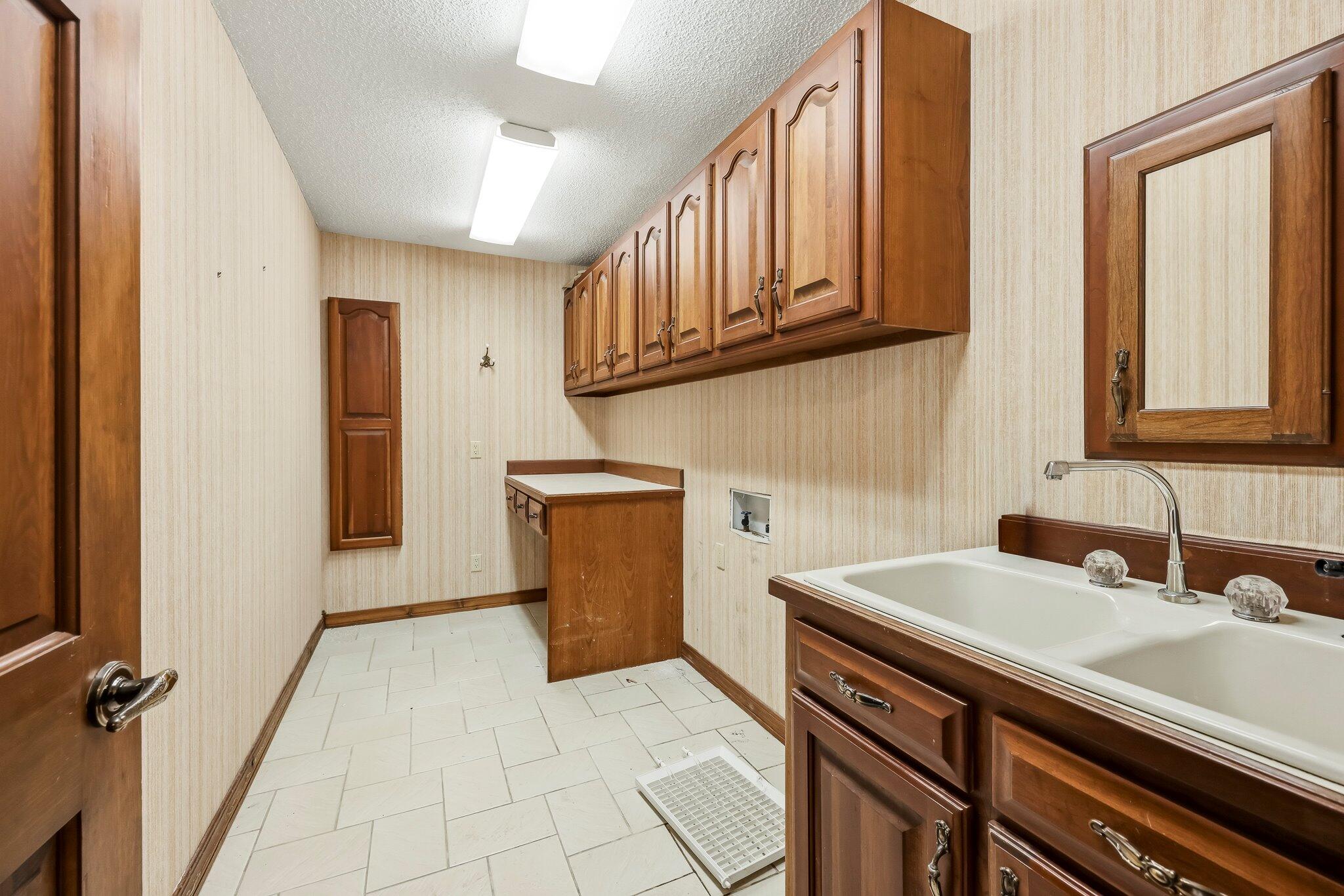 Photo 35 - Residential for sale – 2552 S Skyline Drive  Springfield, MO