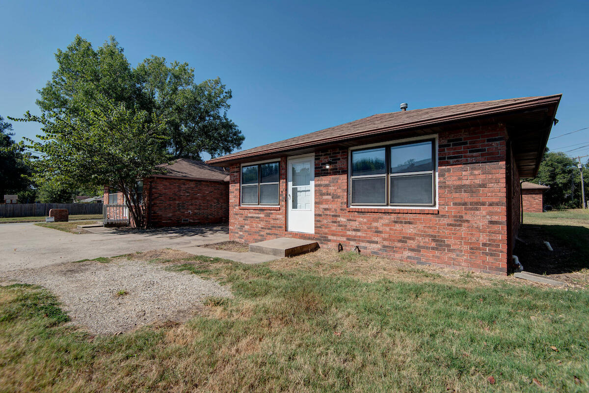 Photo 6 - Residential Income for sale – 2751 E Mcdaniel Street  Springfield, MO