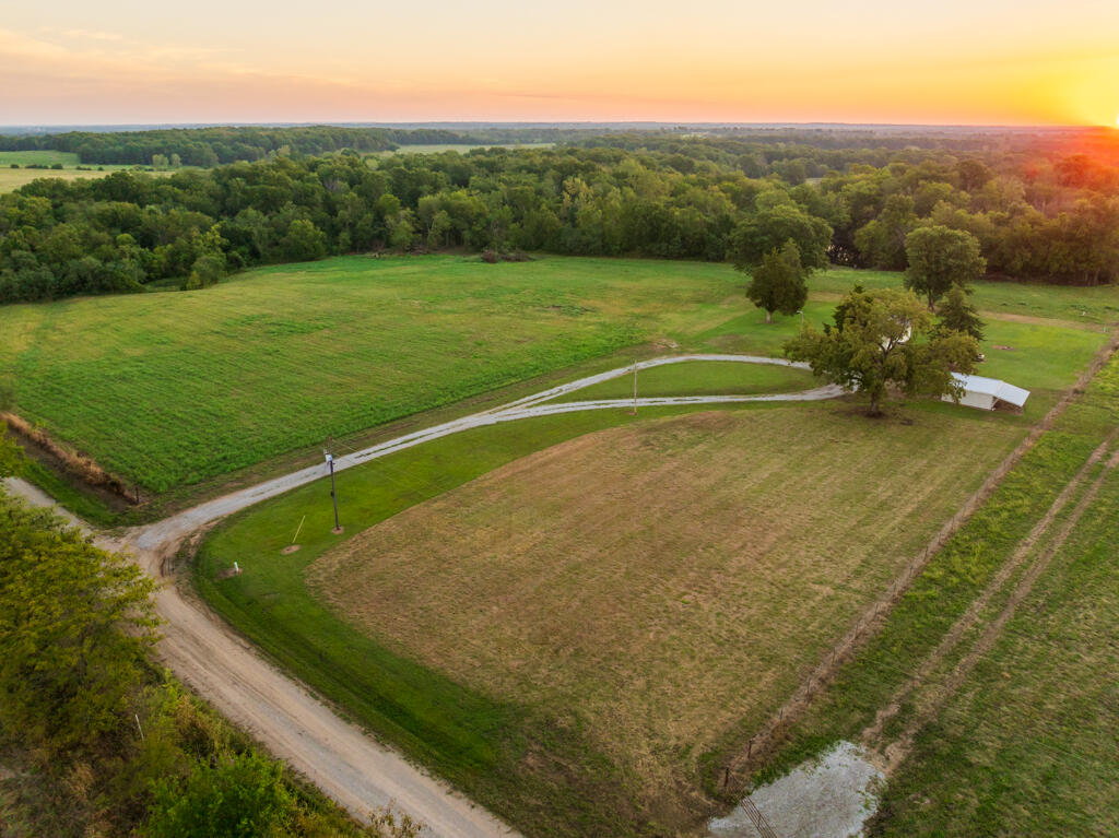 Farm for sale – 2395 SW County Road Rich Hill, MO
