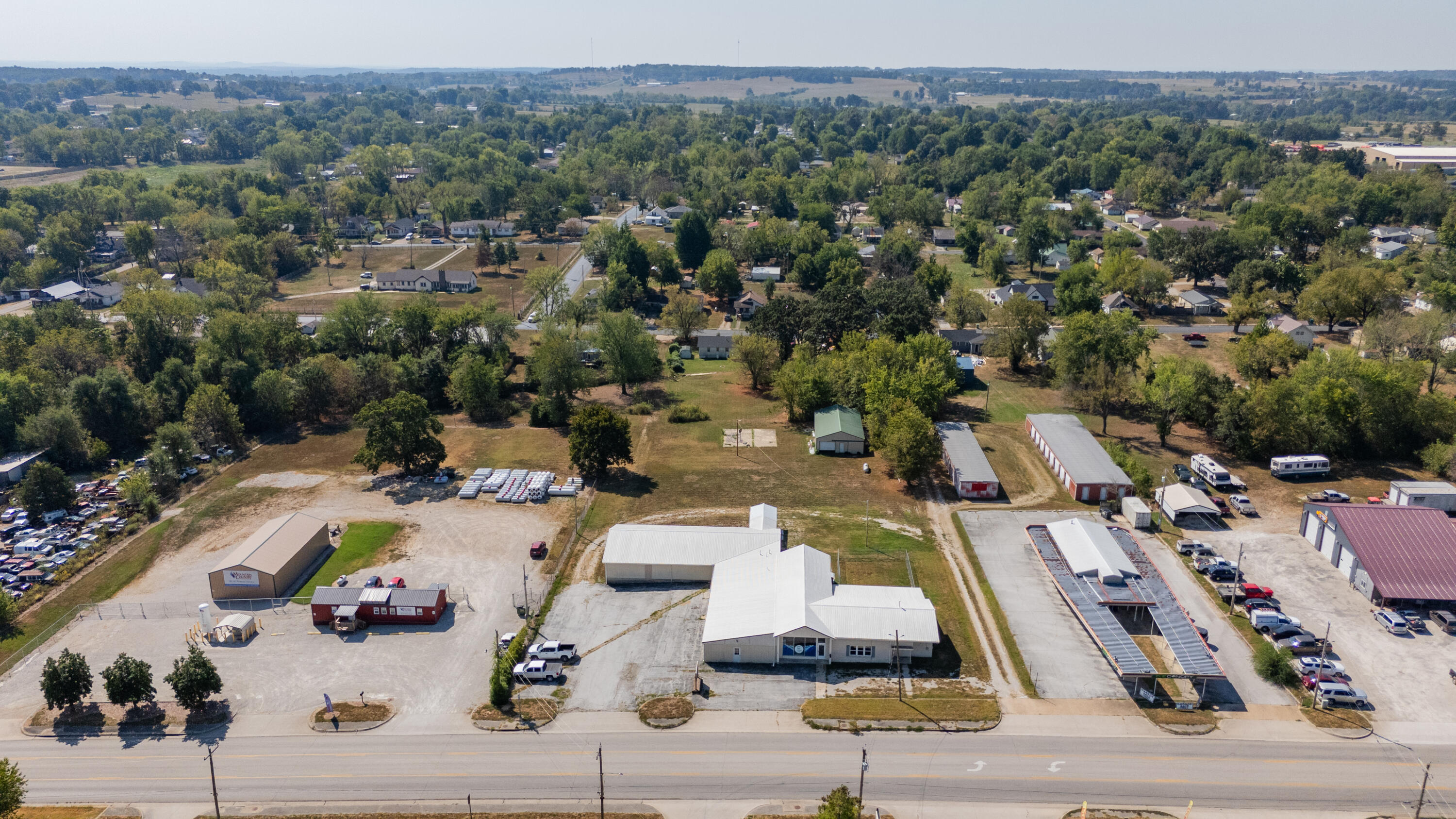 Photo 27 - Commercial Sale for sale – 610 W 3rd   Mountain Grove, MO