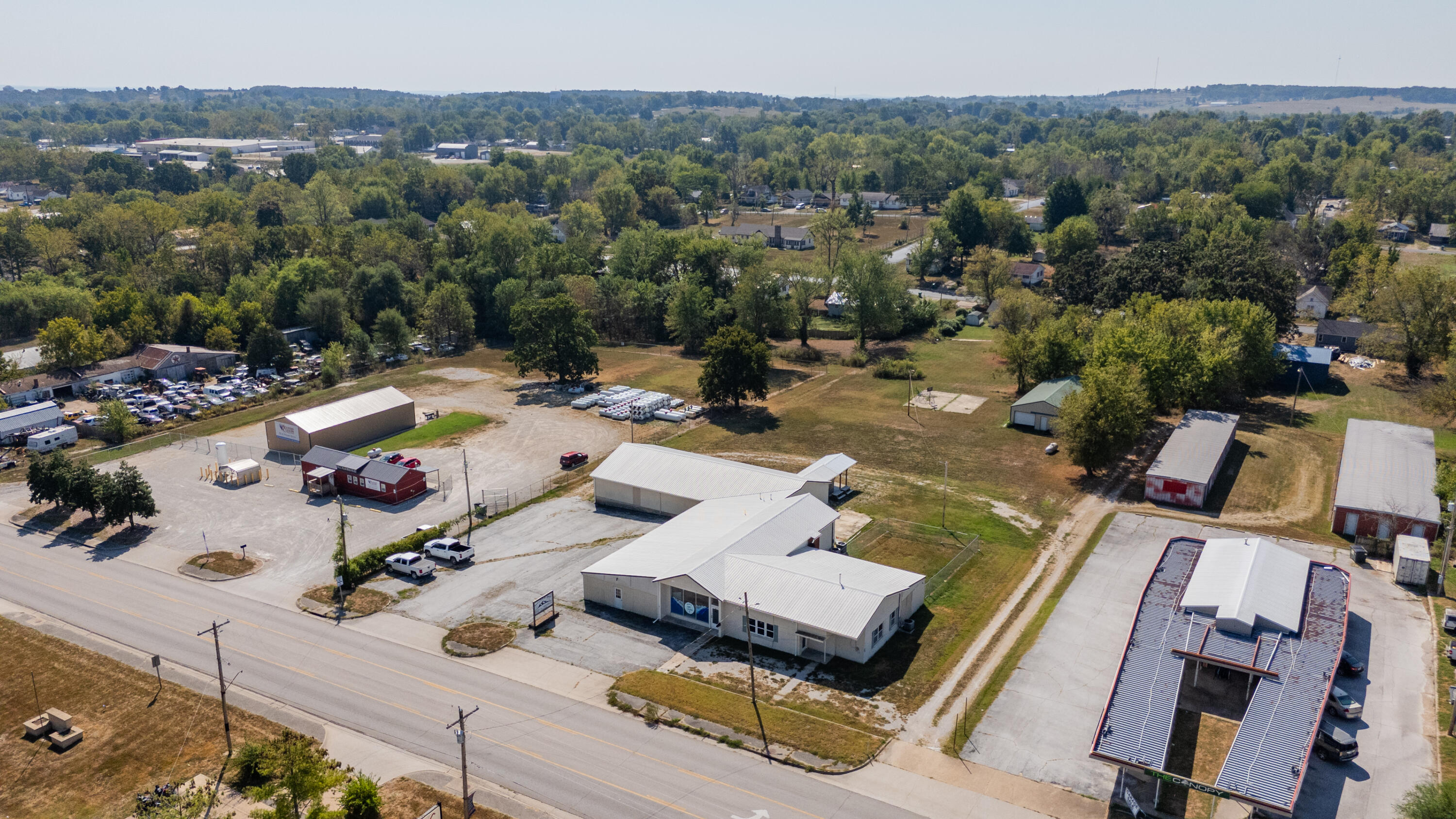 Photo 26 - Commercial Sale for sale – 610 W 3rd   Mountain Grove, MO