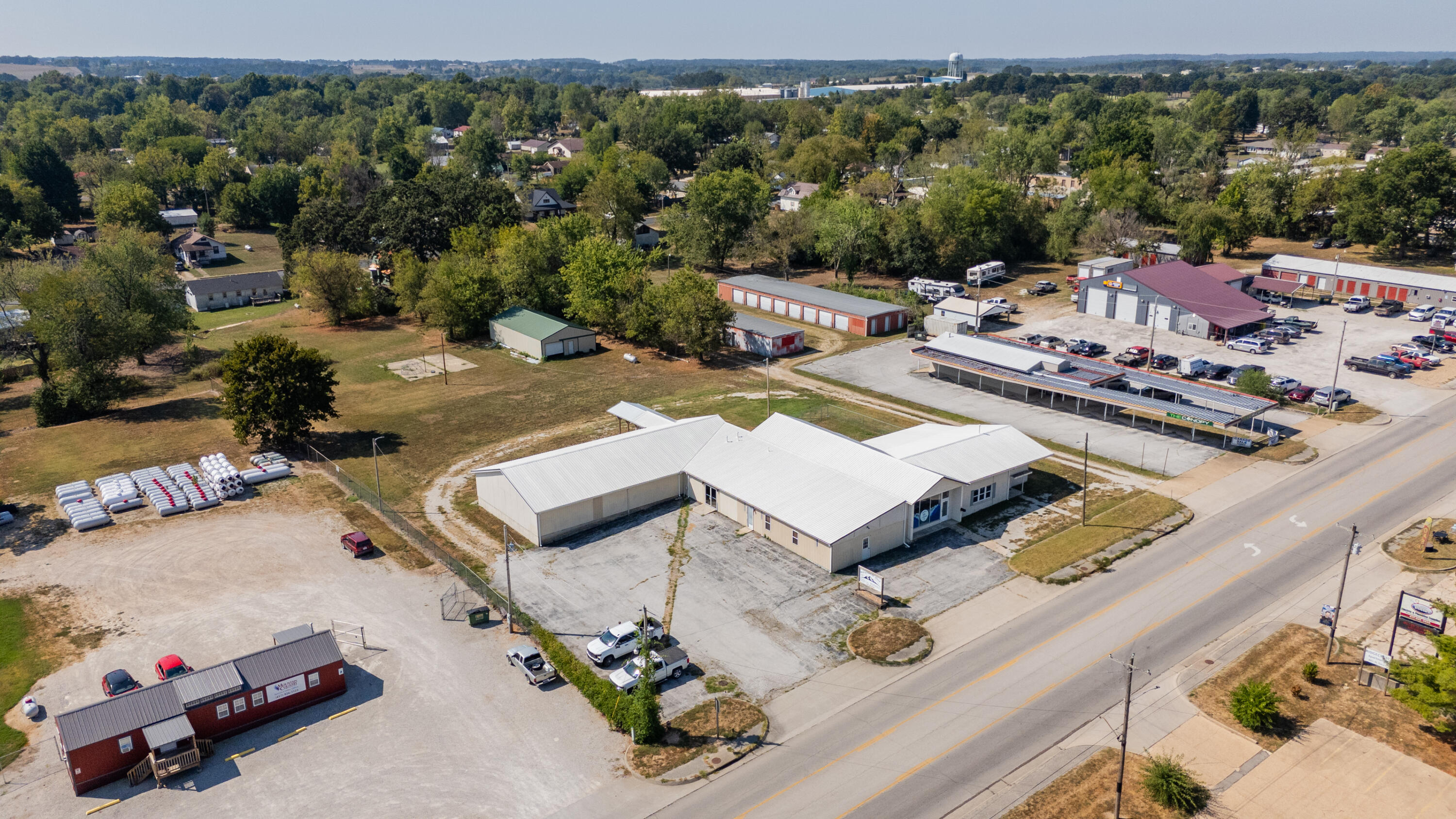 Photo 24 - Commercial Sale for sale – 610 W 3rd   Mountain Grove, MO