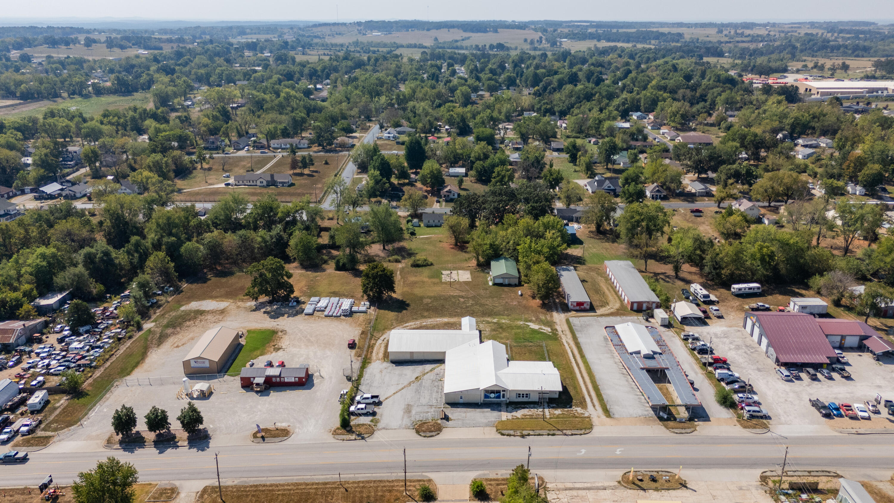 Photo 28 - Commercial Sale for sale – 610 W 3rd   Mountain Grove, MO