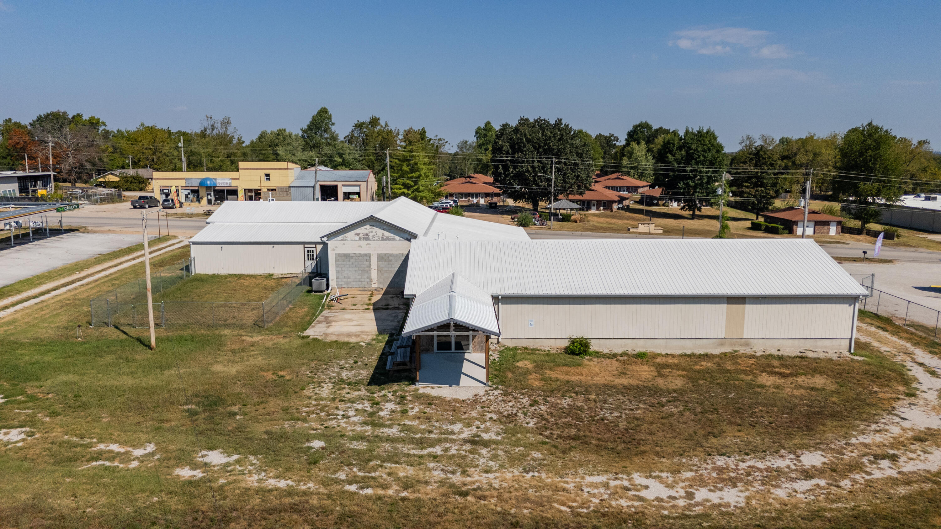 Photo 34 - Commercial Sale for sale – 610 W 3rd   Mountain Grove, MO