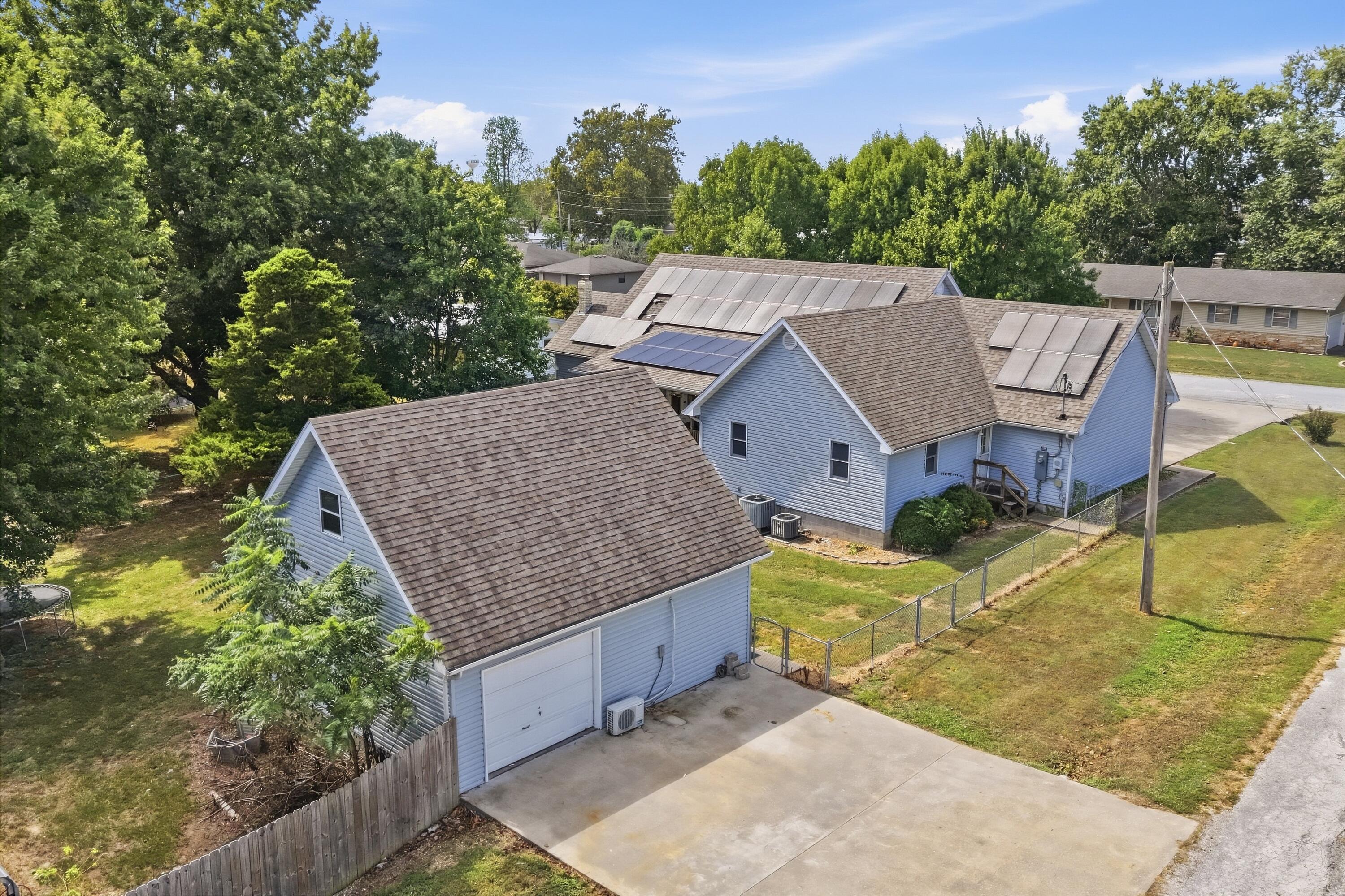 Photo 4 - Residential for sale – 800 S Cherry Street  Stockton, MO
