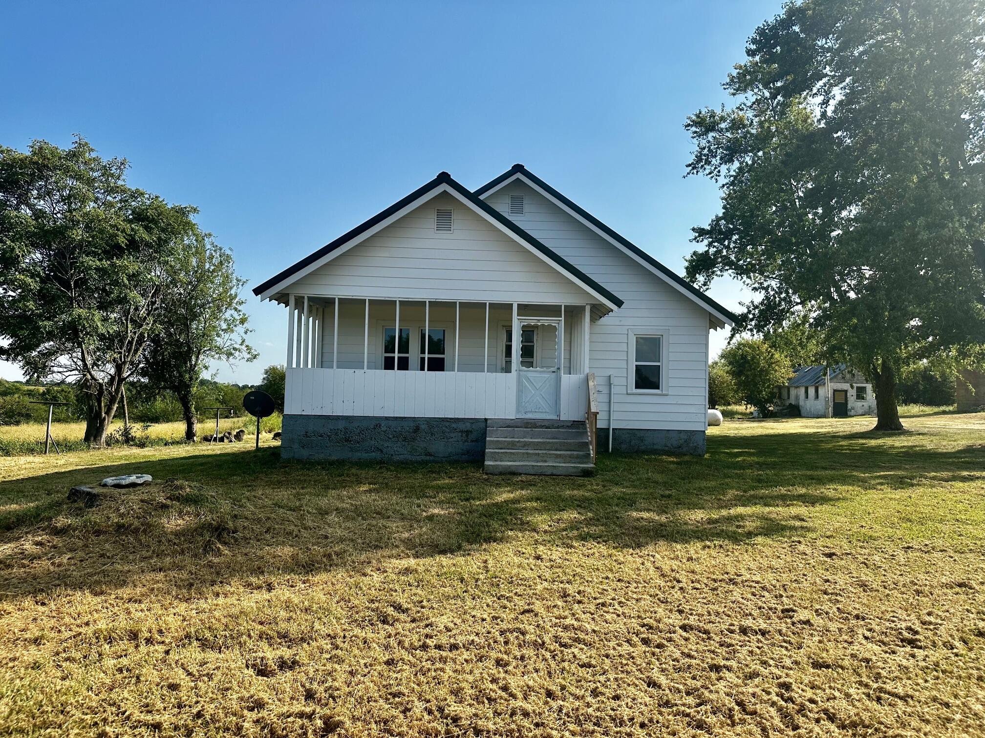 Residential for sale – 1934  State Hwy E   Marshfield, MO