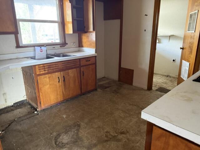 Photo 5 - Residential for sale – 728 S Saint Charles Avenue  Joplin, MO