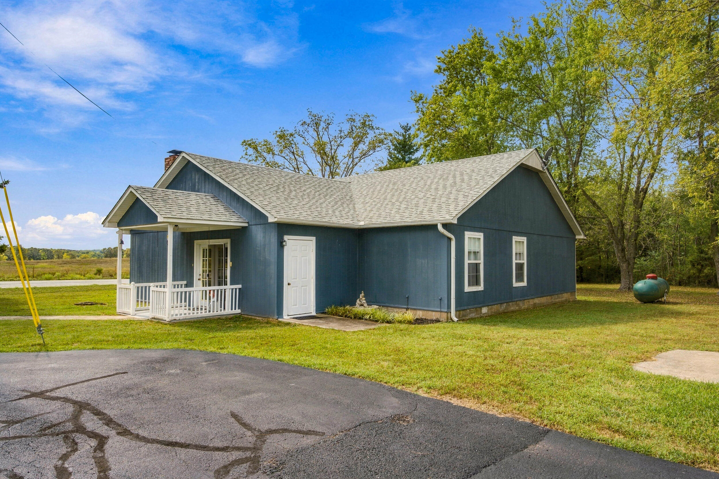 Photo 2 - Residential for sale – 31837  State Highway 112   Seligman, MO