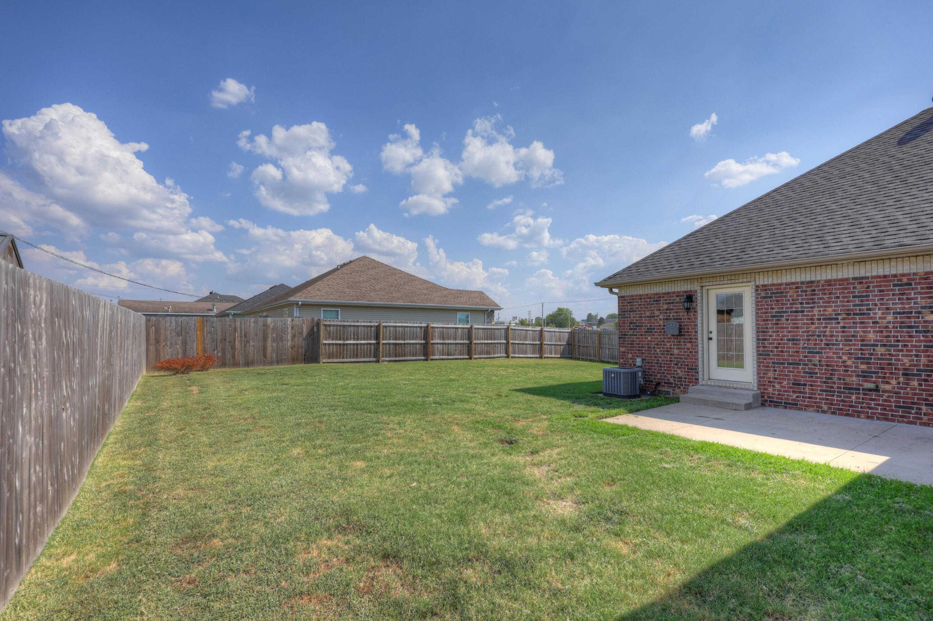 Photo 8 - Residential for sale – 1821  Texas Avenue  Joplin, MO