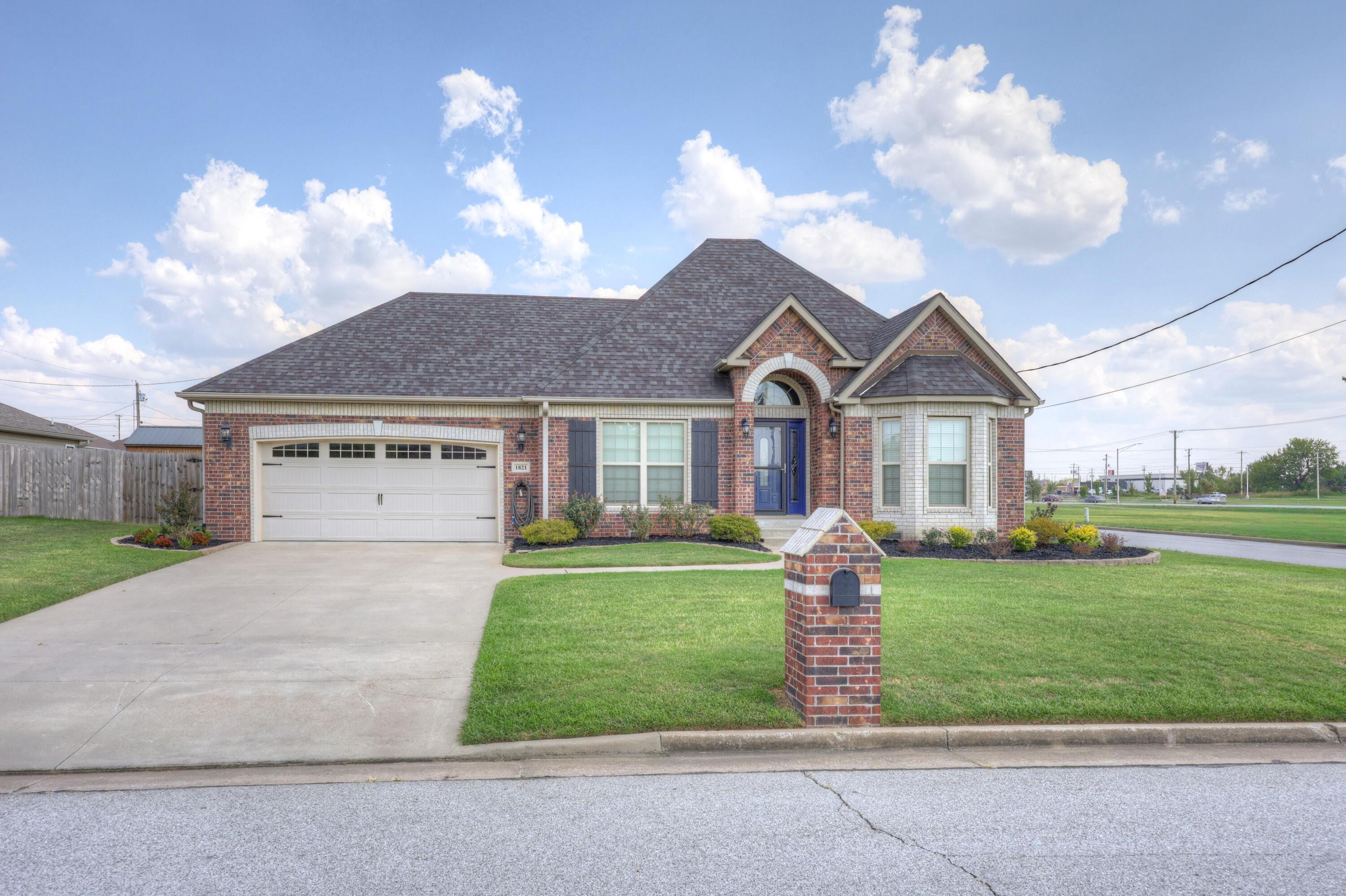 Photo 12 - Residential for sale – 1821  Texas Avenue  Joplin, MO