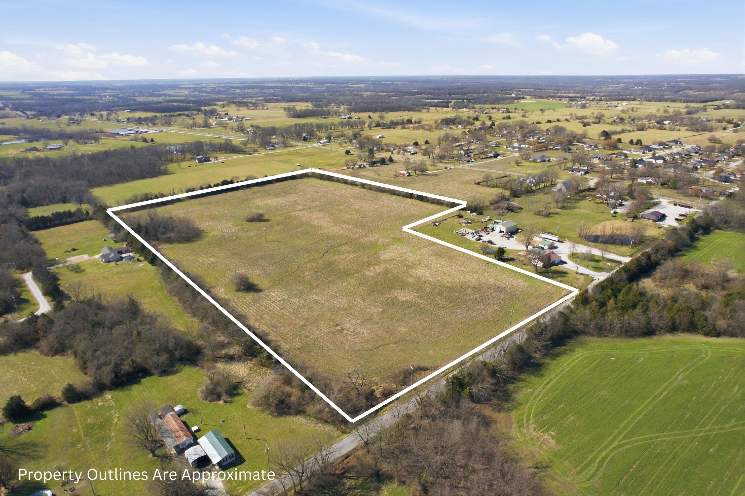 Photo 2 - Land for sale – 000  Brokenbow Road  Buffalo, MO