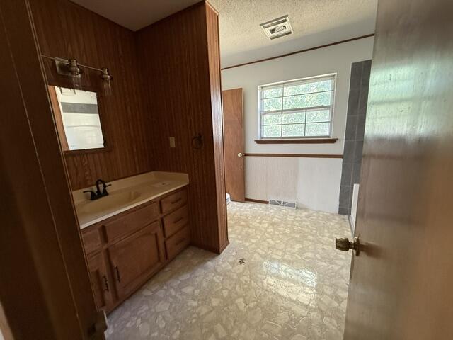 Photo 8 - Residential for sale – 2419 S Ozark Avenue  Joplin, MO