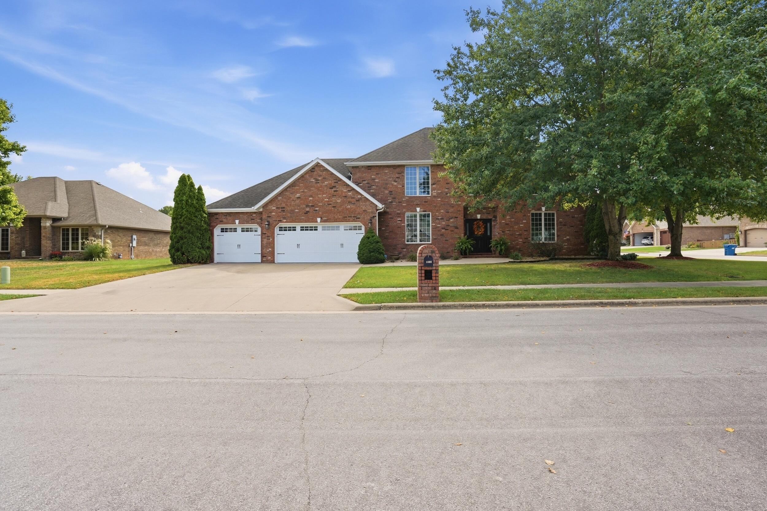Photo 2 - Residential for sale – 4306  Fair Haven Drive  Nixa, MO
