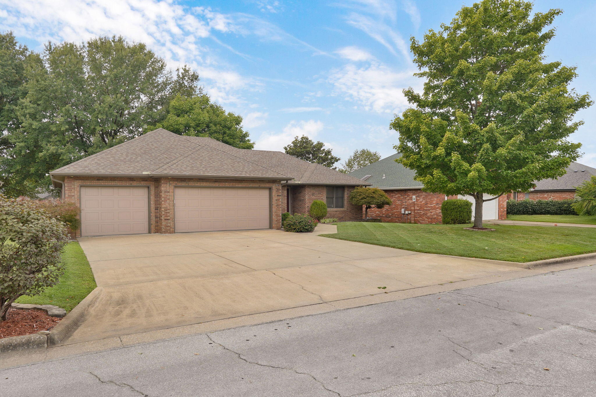 Photo 2 - Residential for sale – 4571 S Park Avenue  Springfield, MO