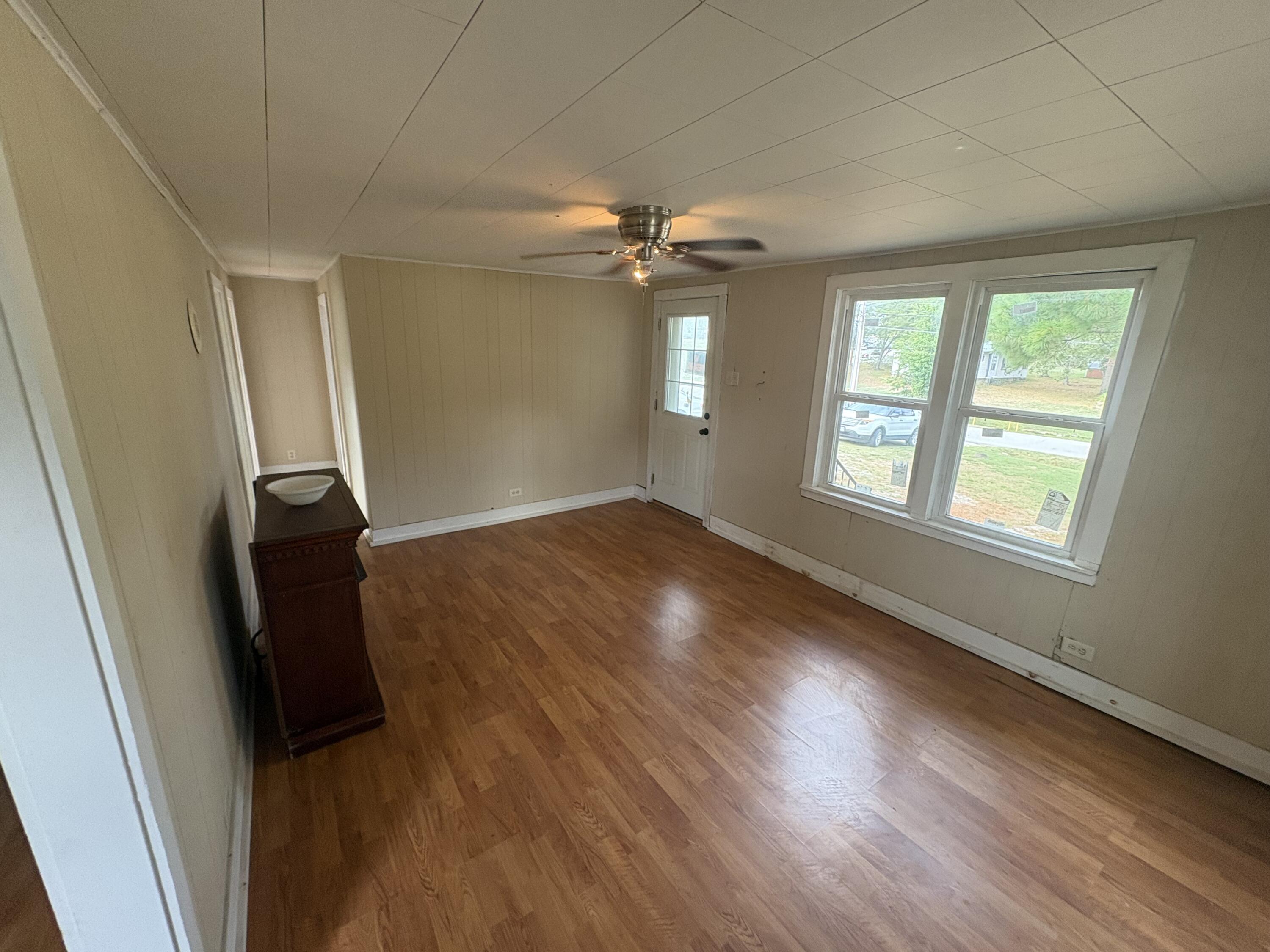 Photo 4 - Residential for sale – 608  Ozark Street  Houston, MO