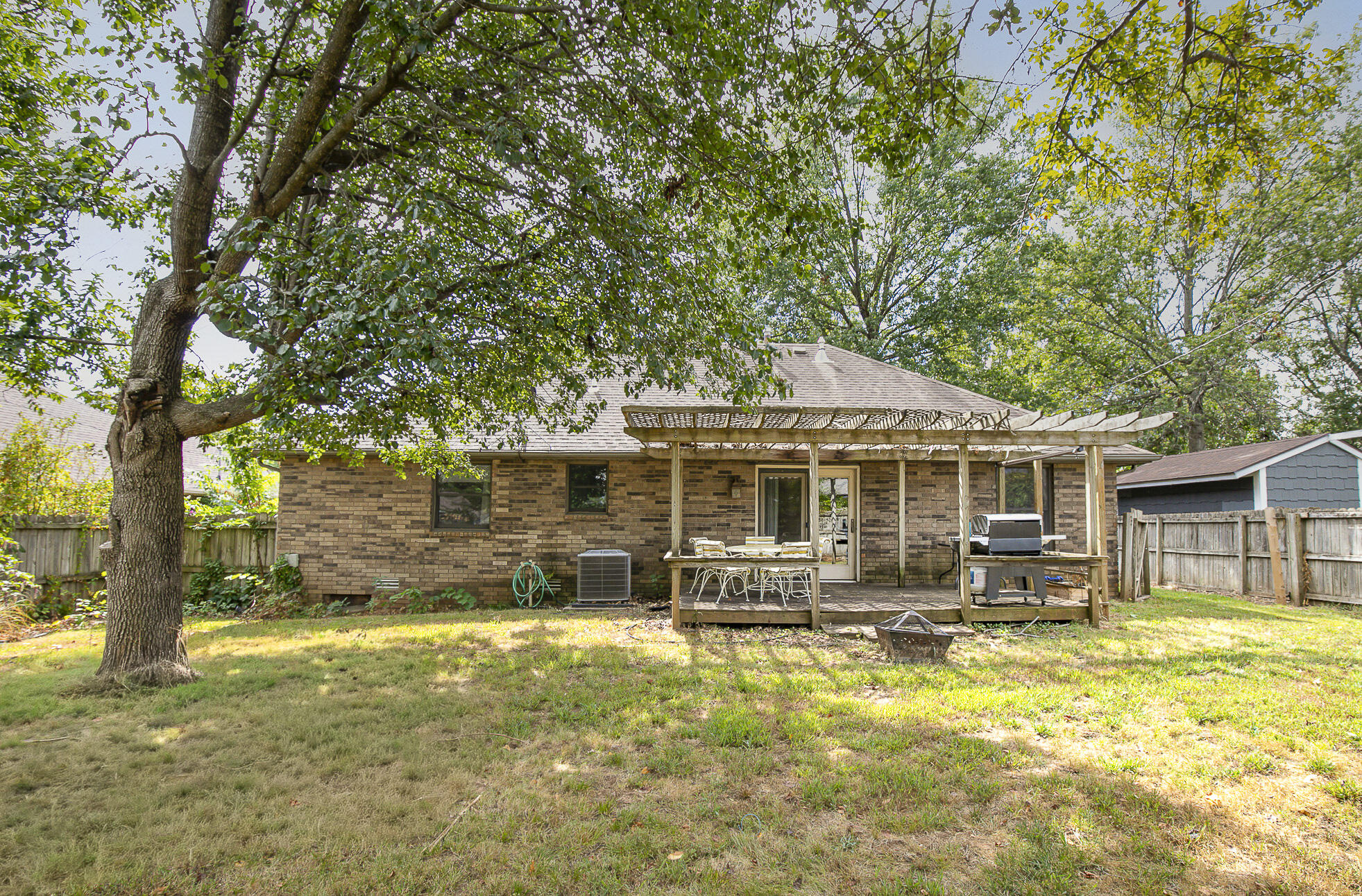 Photo 2 - Residential for sale – 3917 W Harrison Street  Springfield, MO