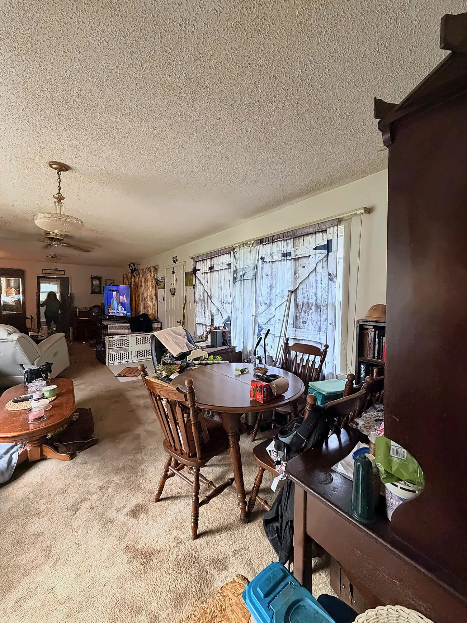Photo 6 - Residential for sale – 6490  Gateway Drive  Joplin, MO