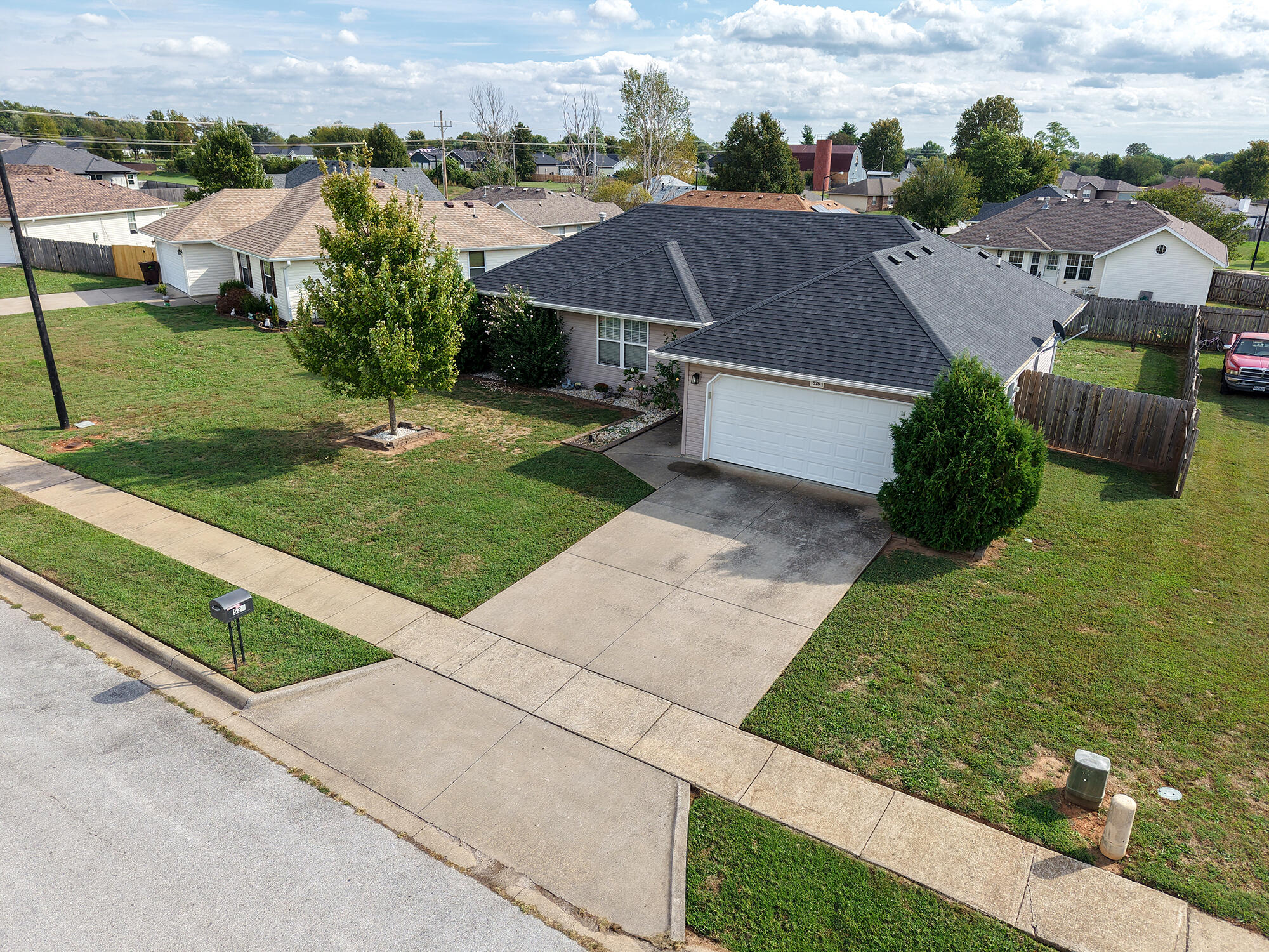 Photo 2 - Residential for sale – 526 N Taylor Drive  Republic, MO
