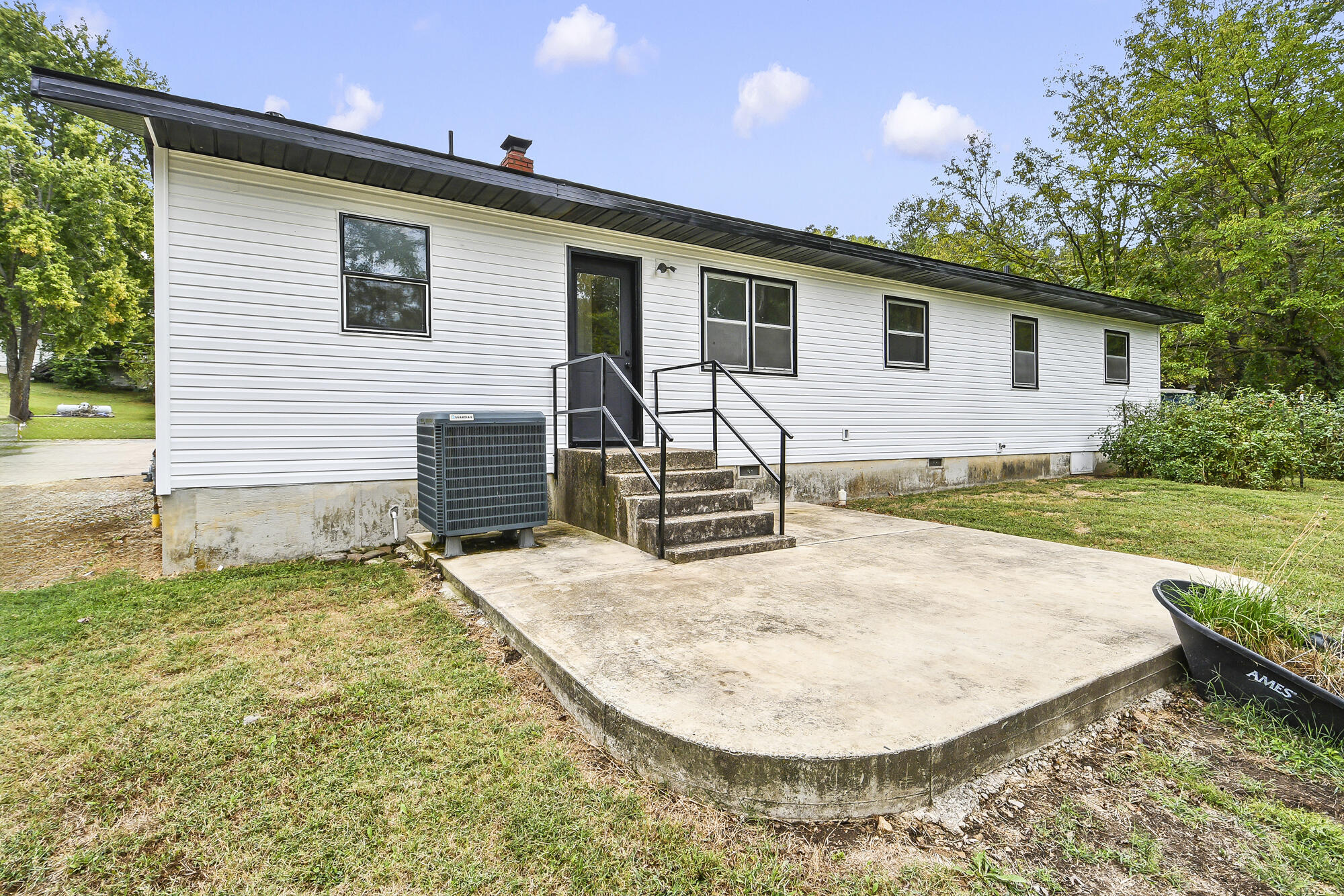 Photo 29 - Residential for sale – 546  Massey Street  Marshfield, MO