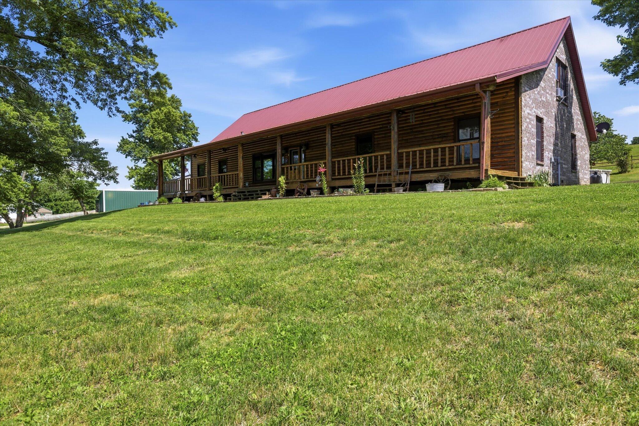 Farm for sale – 1518 N Sand Hill Lane  Fordland, MO
