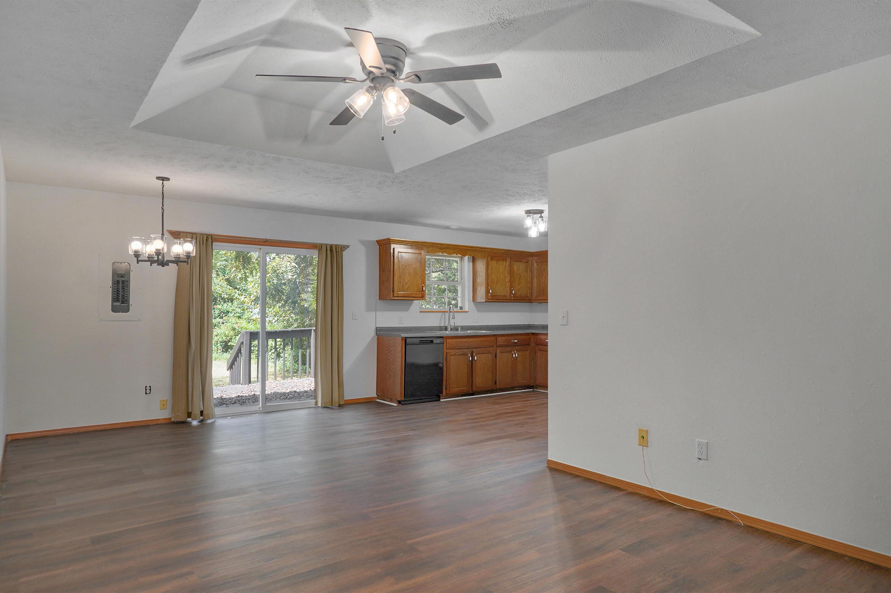 Photo 3 - Residential for sale – 2015 N Benton Avenue  Springfield, MO