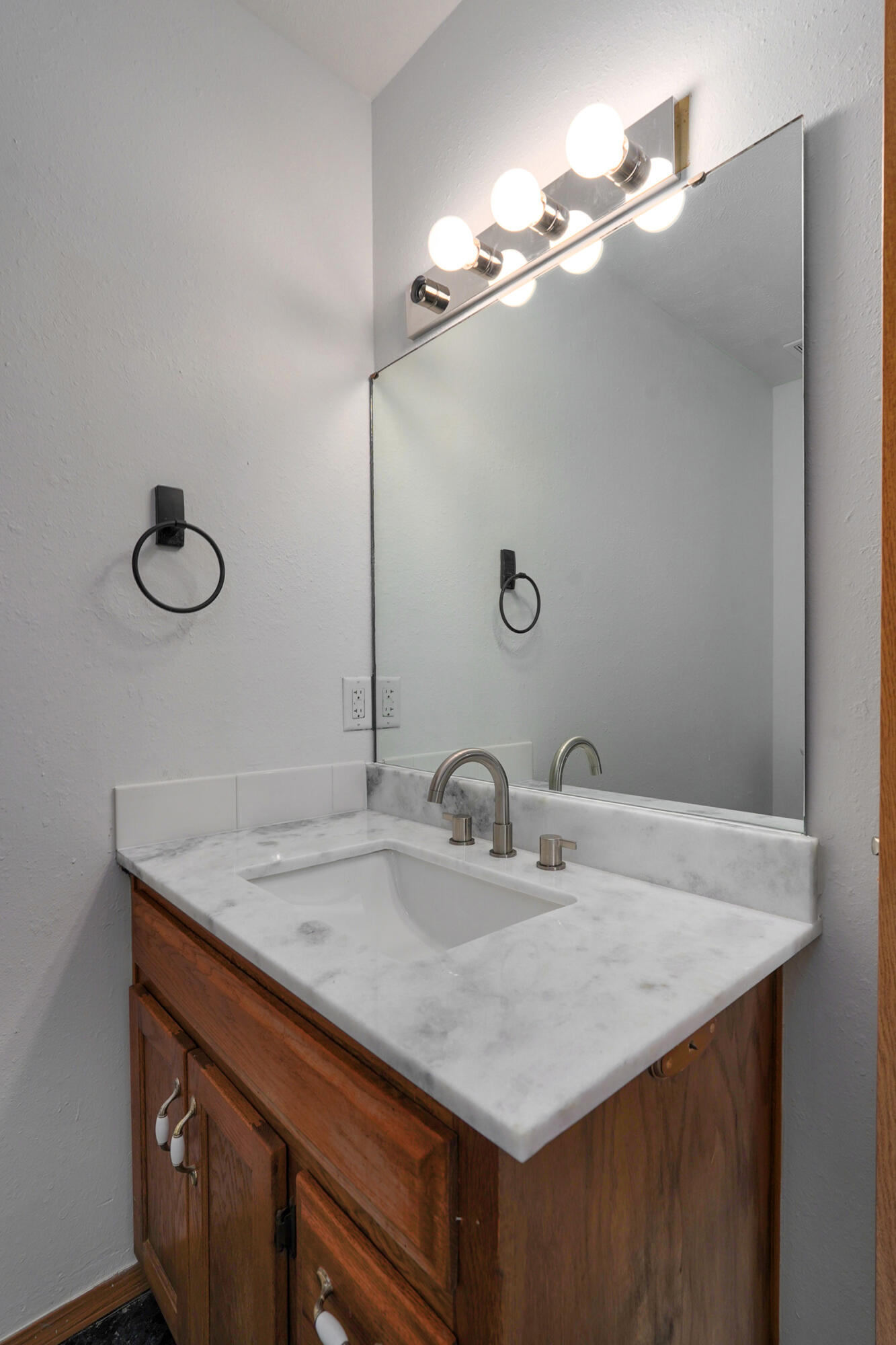 Photo 8 - Residential for sale – 2015 N Benton Avenue  Springfield, MO