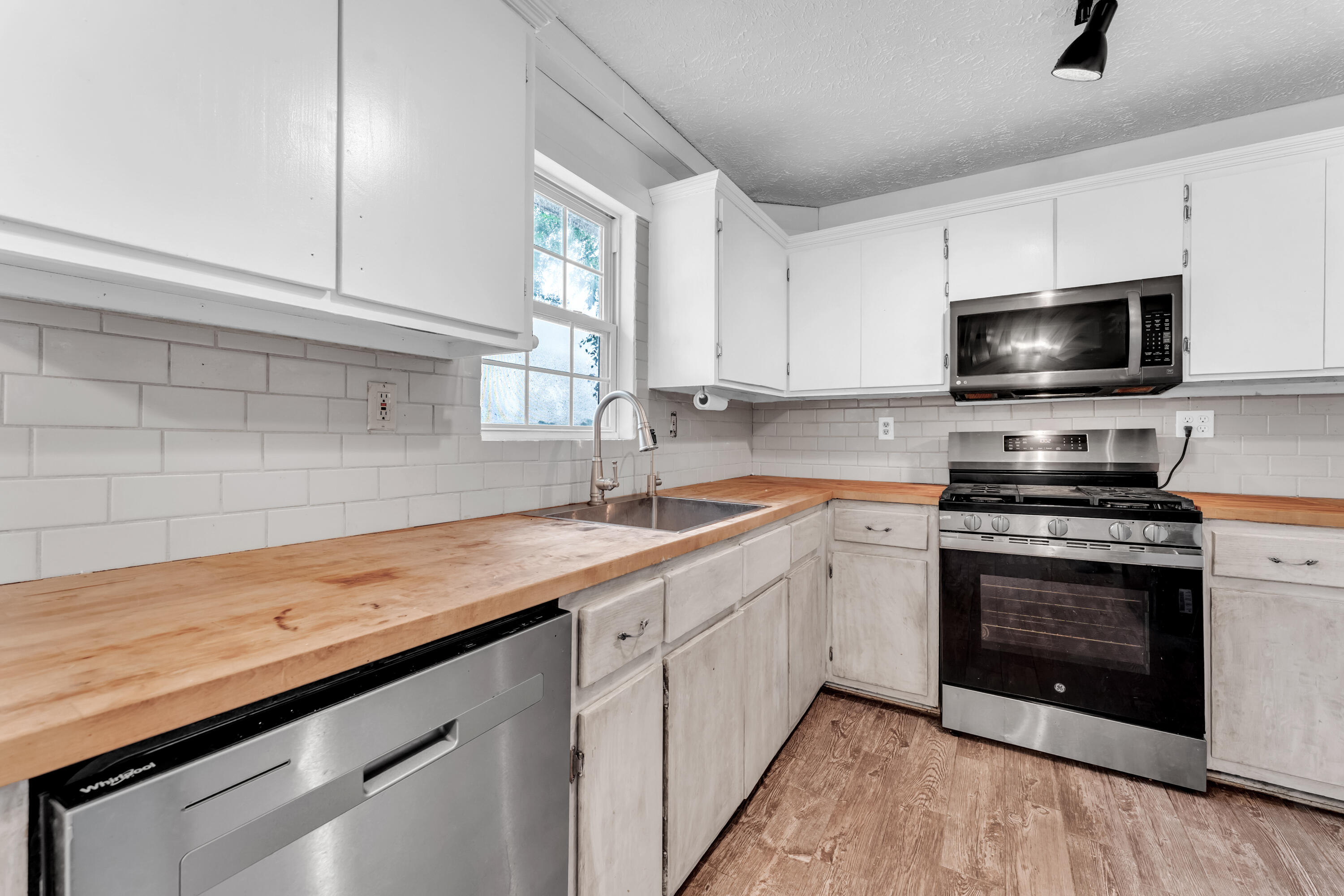 Photo 4 - Residential for sale – 1015  State Road Aa   Fair Grove, MO