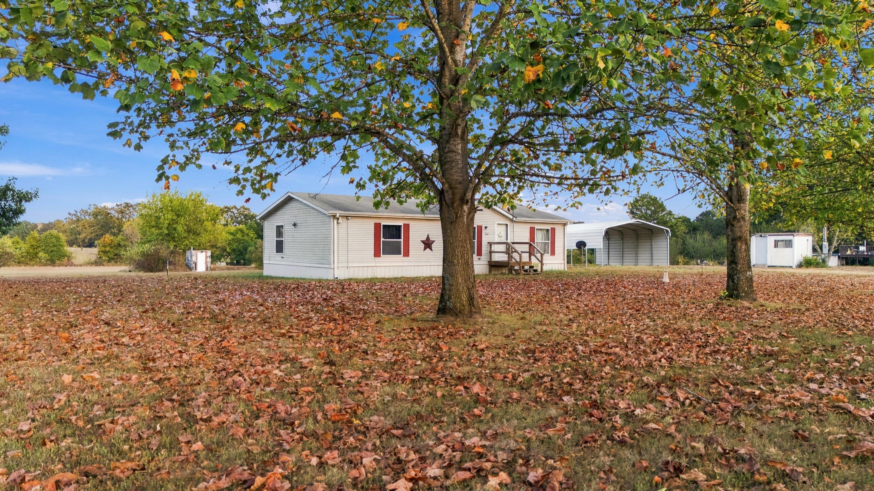 Residential for sale – 5164  Private Road 1511   Pomona, MO