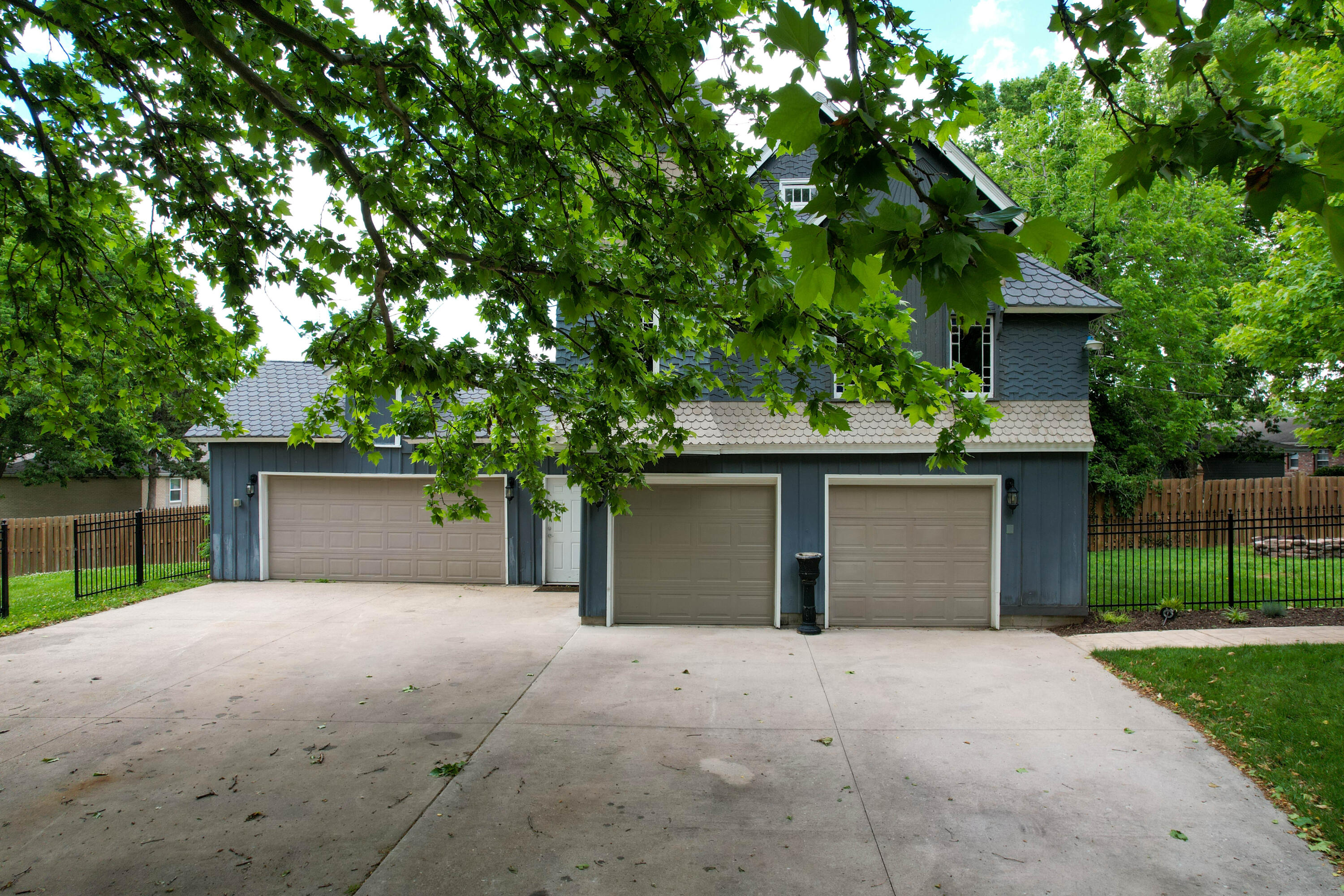 Photo 71 - Residential for sale – 1435 E Walnut Street  Springfield, MO
