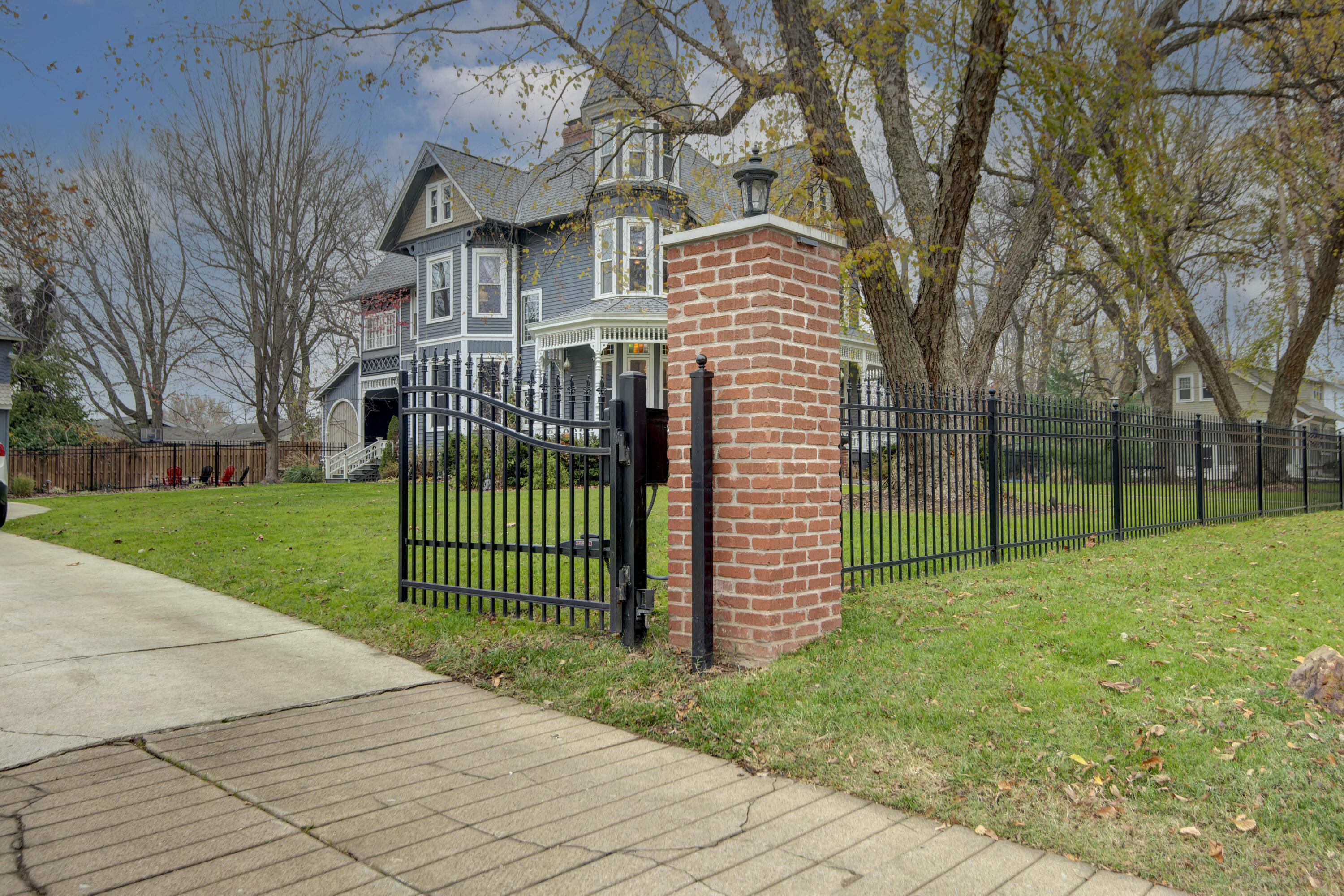 Photo 43 - Residential for sale – 1435 E Walnut Street  Springfield, MO