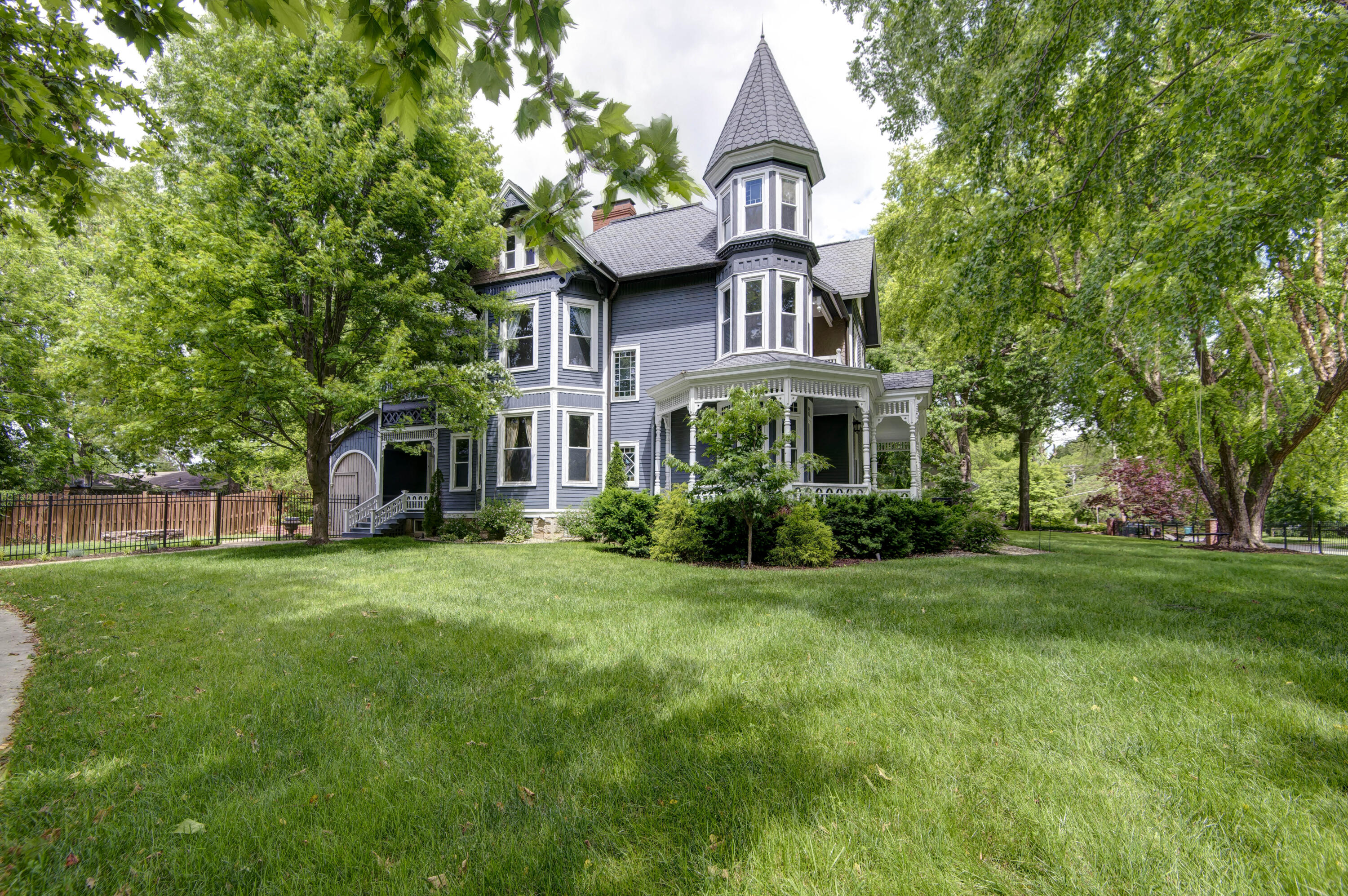 Photo 48 - Residential for sale – 1435 E Walnut Street  Springfield, MO
