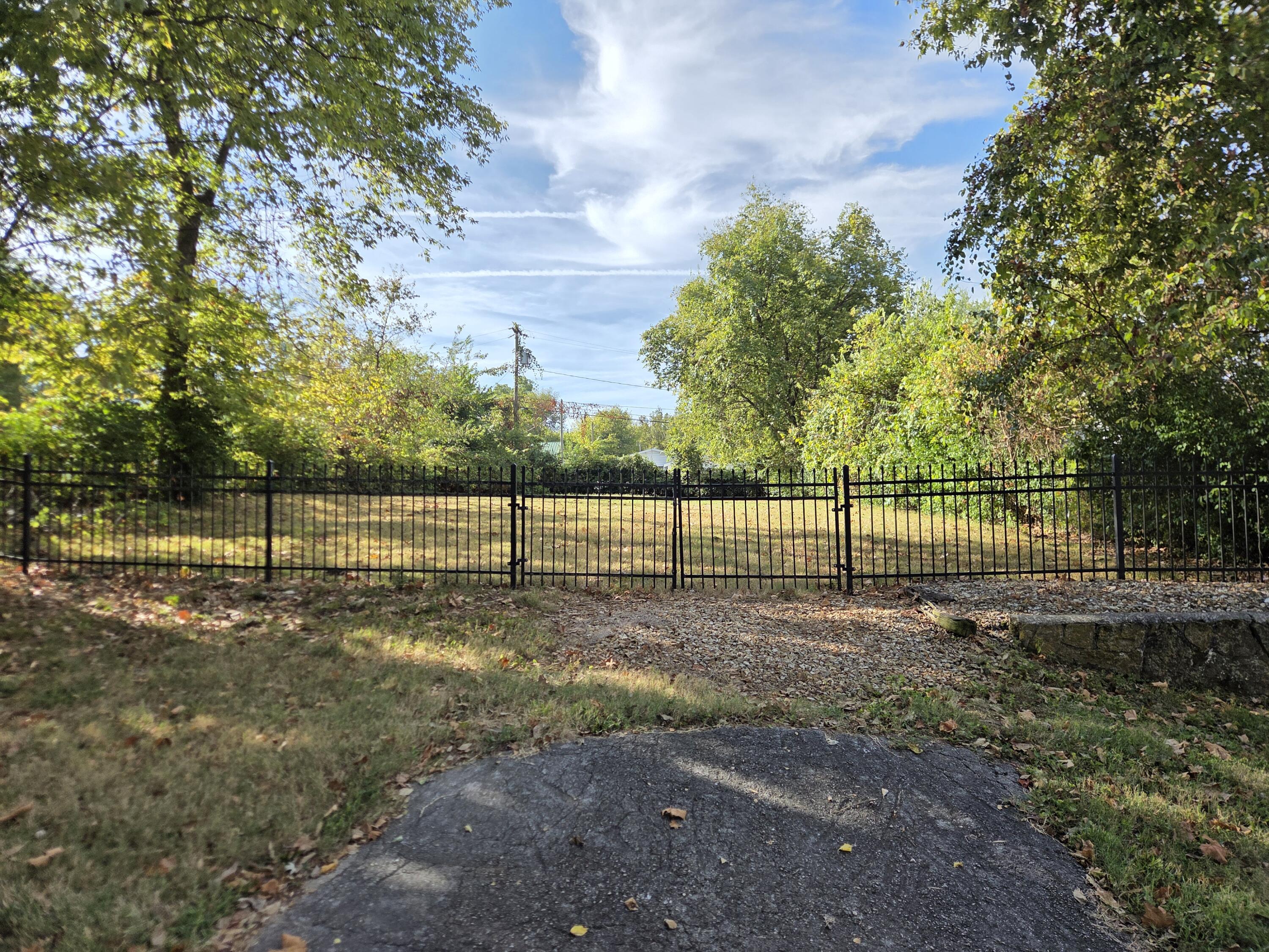 Photo 4 - Land for sale – 2736 W Olive Street  Springfield, MO
