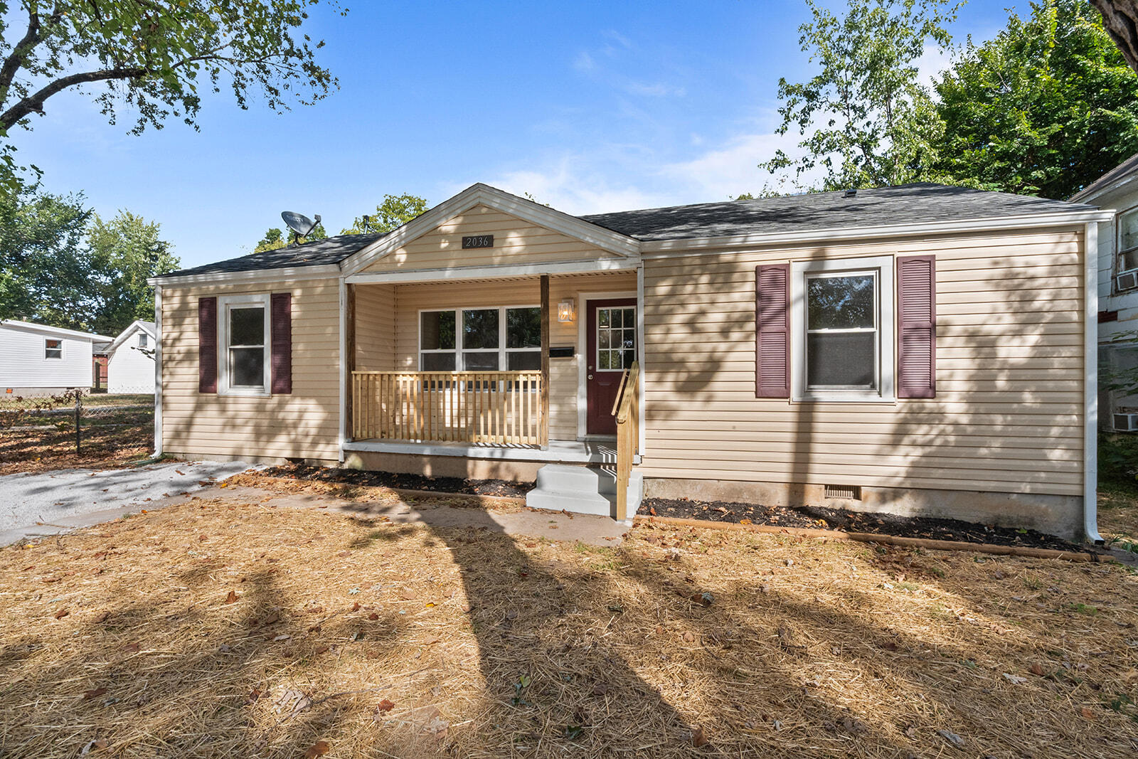 Photo 3 - Residential for sale – 2036 N Pickwick Avenue  Springfield, MO