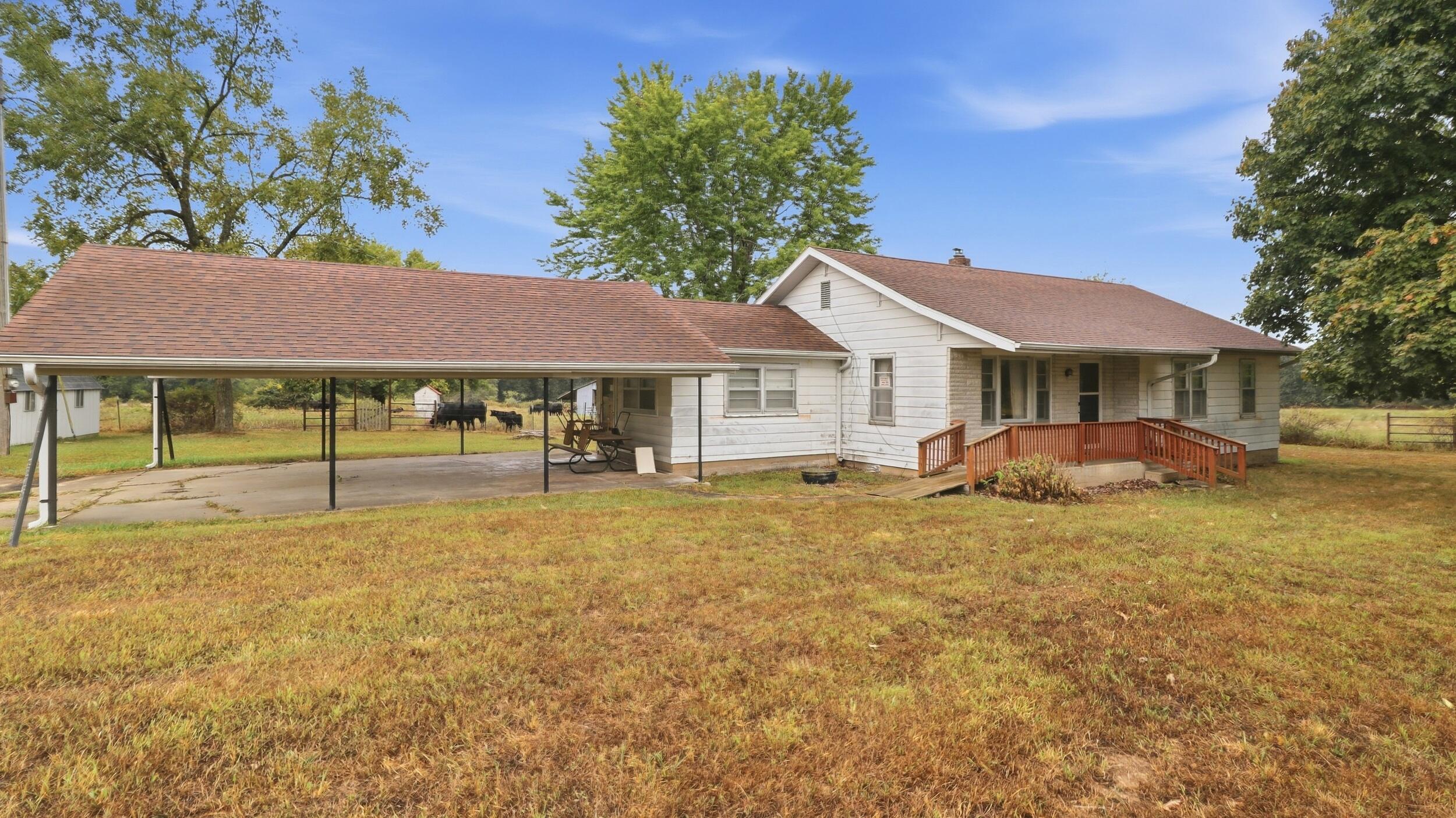 Farm for sale – 17108  Highway B   Houston, MO