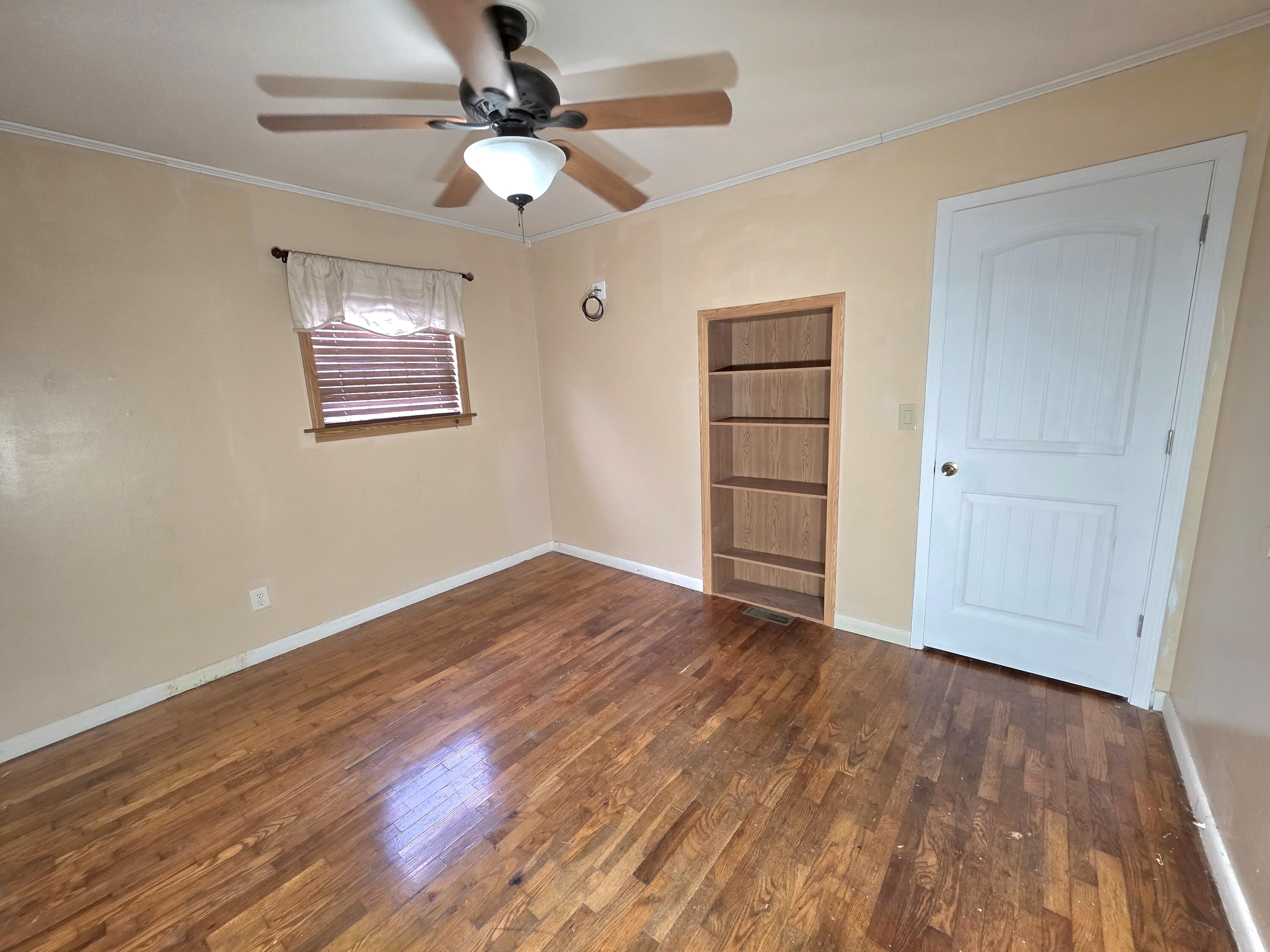 Photo 9 - Residential for sale – 418 S 3rd Street  Houston, MO