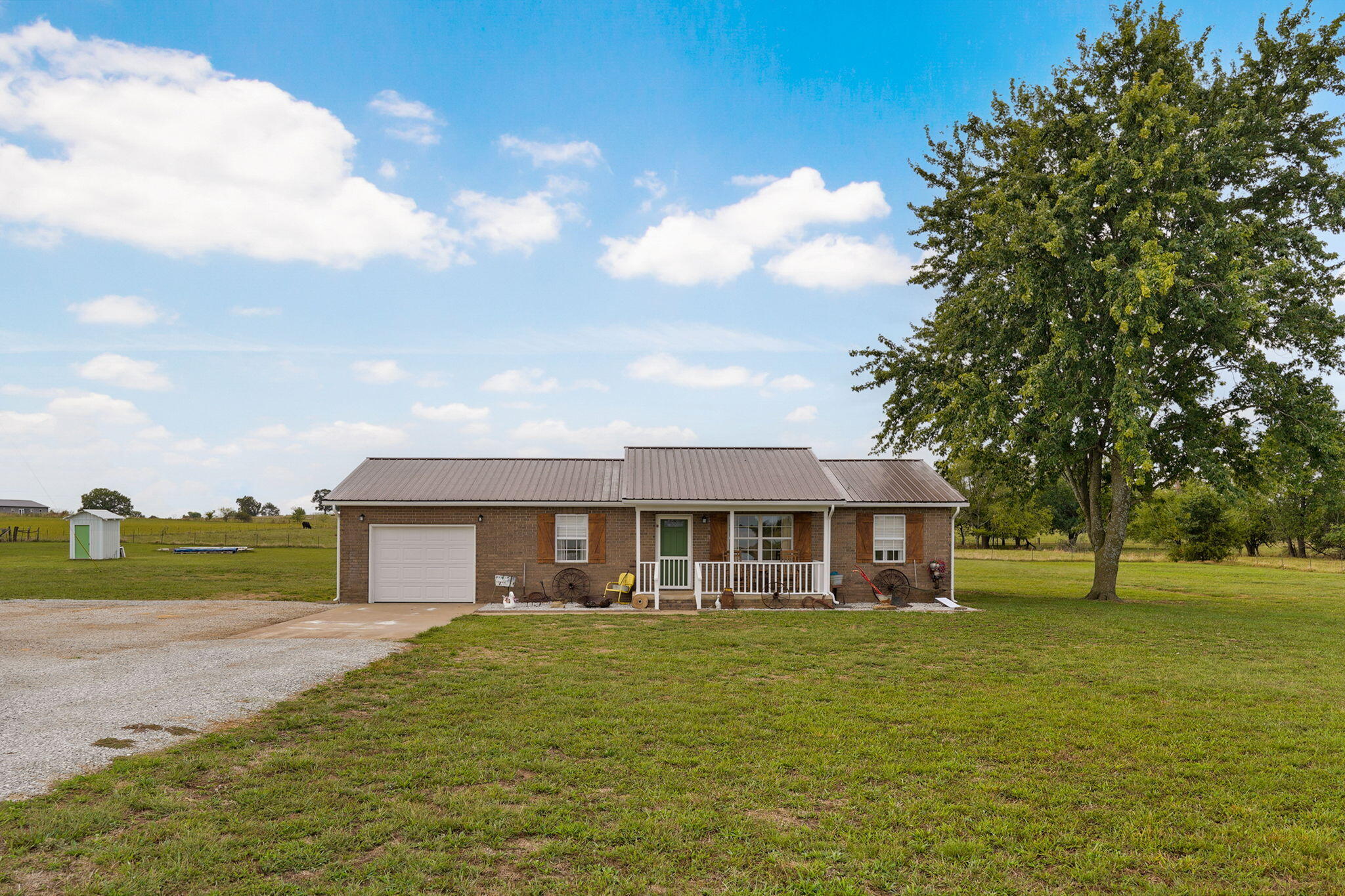 Photo 6 - Residential for sale – 21721  Lawrence 2172   Aurora, MO
