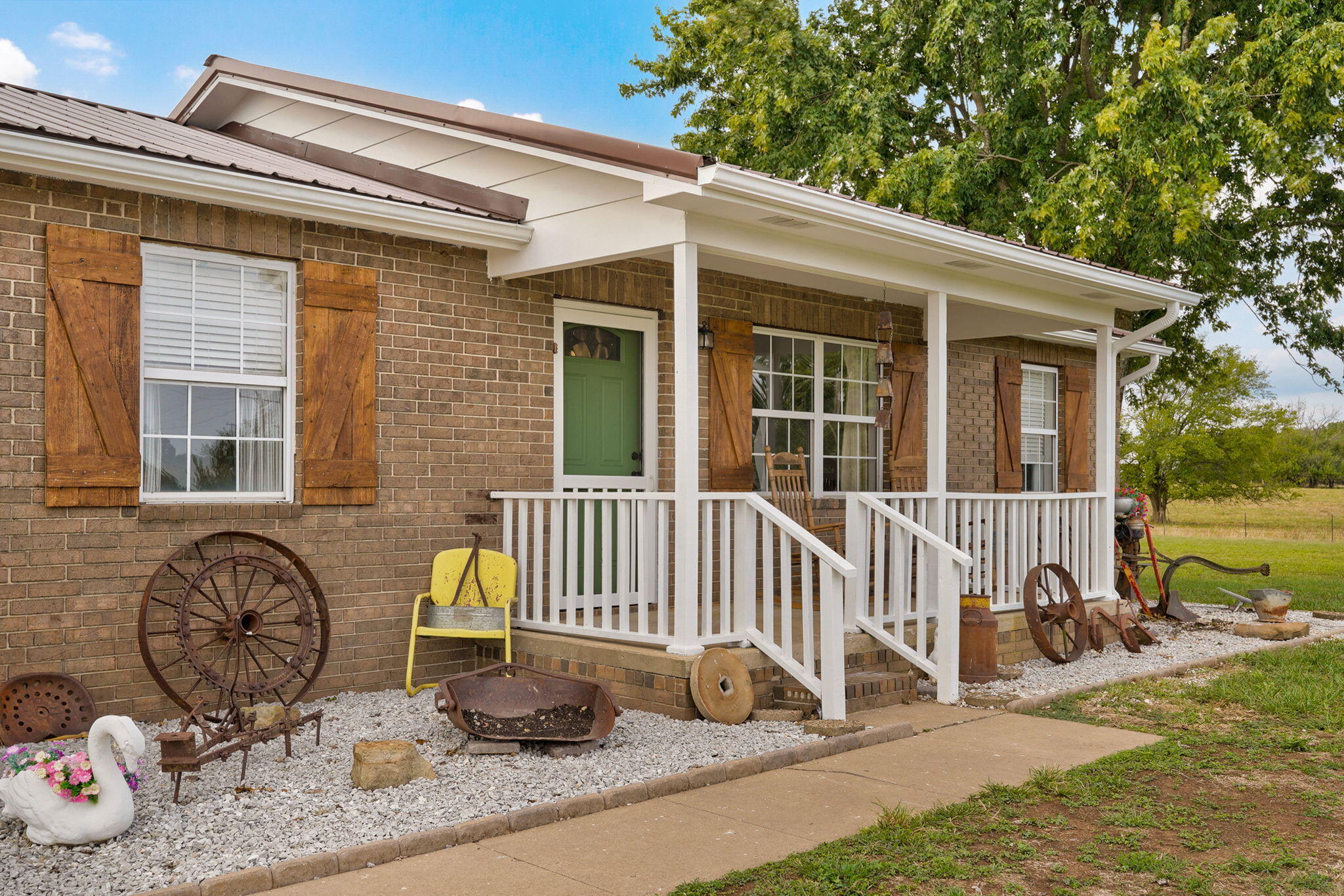 Photo 8 - Residential for sale – 21721  Lawrence 2172   Aurora, MO