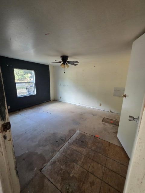 Photo 3 - Residential for sale – 22013  Main Street  Reeds Spring, MO