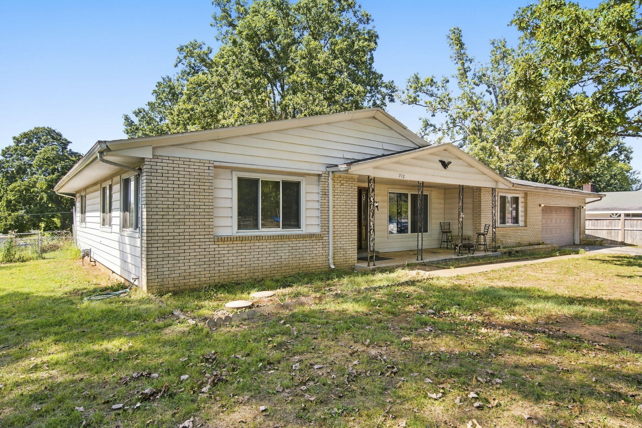 Photo 2 - Residential for sale – 712  Agnes Street  Crane, MO