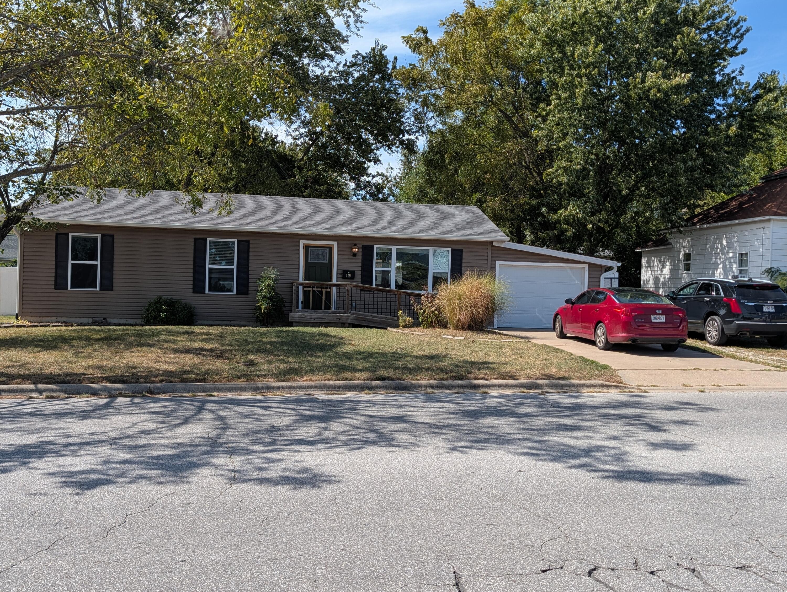 Photo 37 - Residential for sale – 119 N Oakland   Bolivar, MO