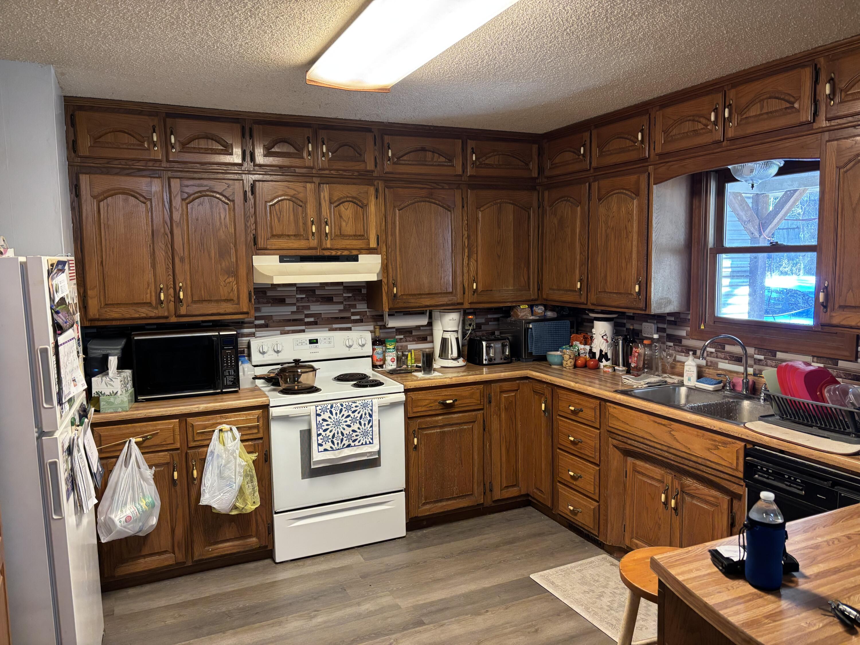 Photo 3 - Residential for sale – 31  Bison Road  Buffalo, MO