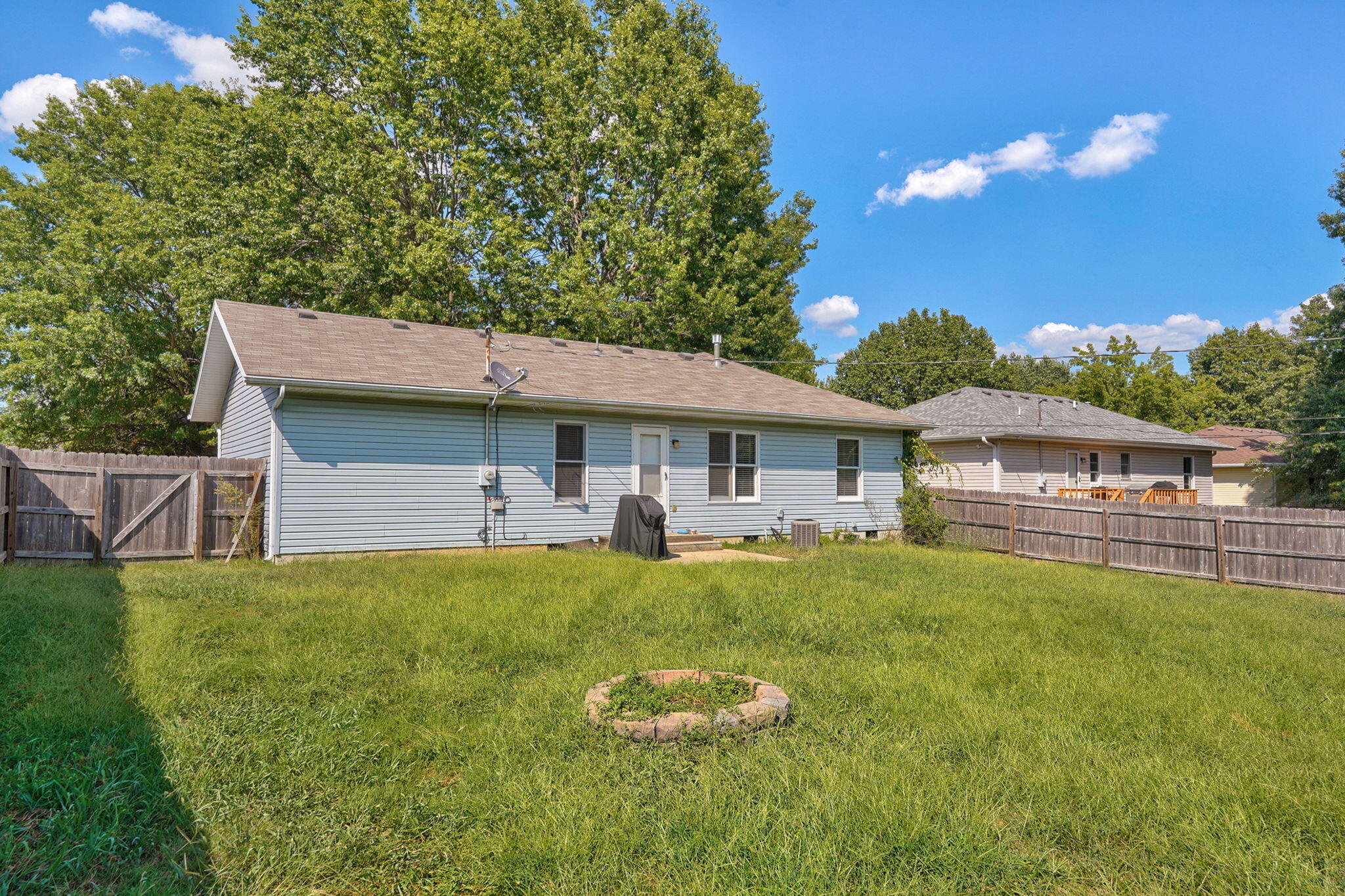 Photo 19 - Residential for sale – 1494 W Daniels Street  Ozark, MO