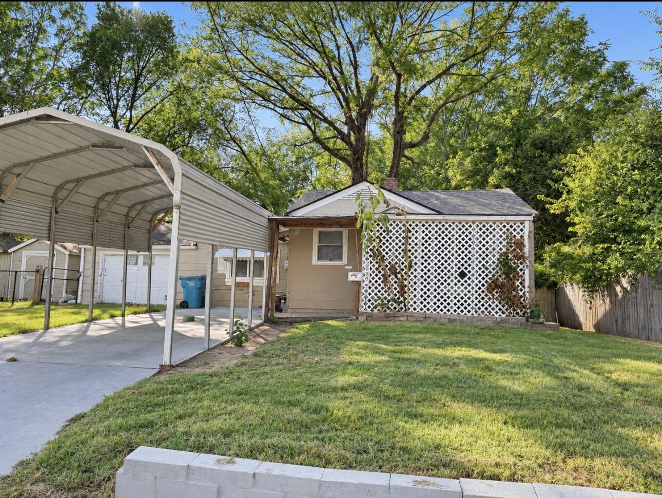 Photo 5 - Residential for sale – 2209 N Main Avenue  Springfield, MO