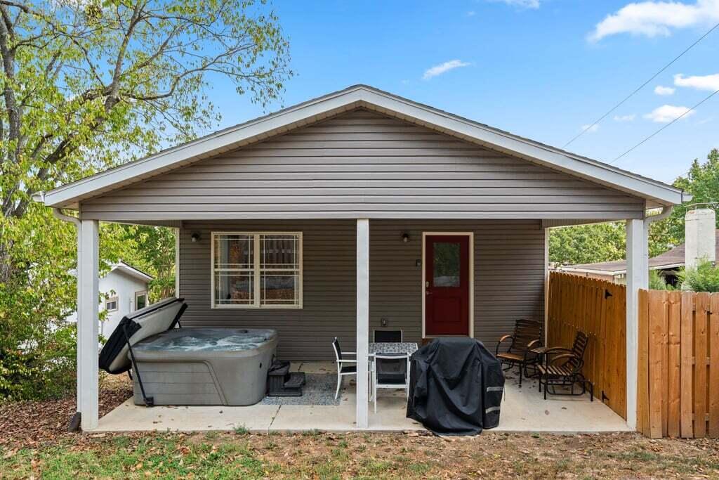 Photo 40 - Residential for sale – 215 N 3rd Street  Branson, MO