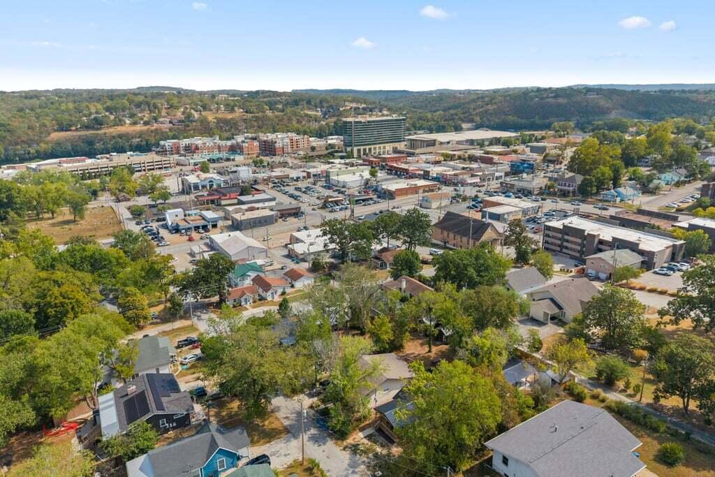 Photo 103 - Residential for sale – 215 N 3rd Street  Branson, MO